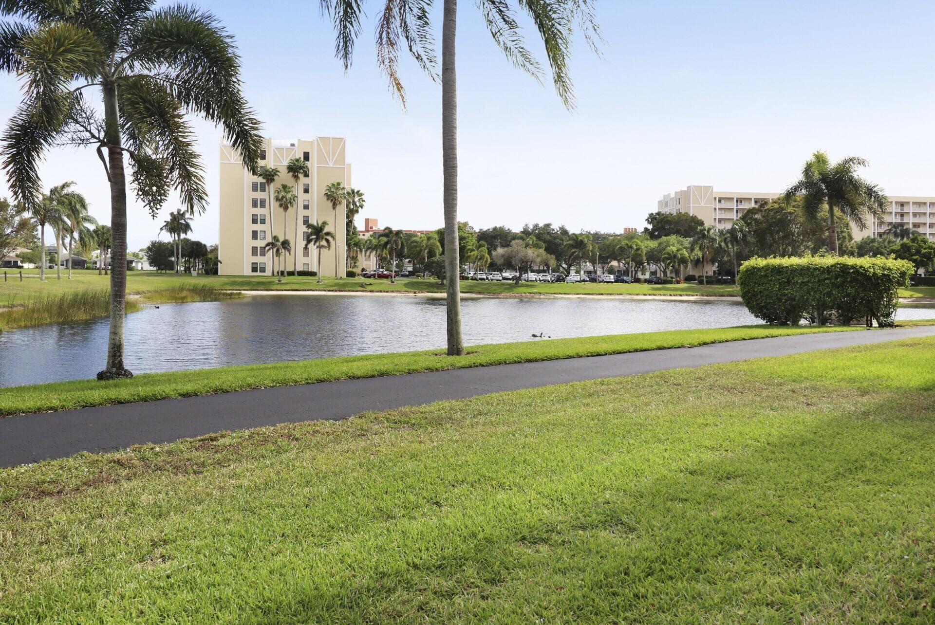 7270 Ashford Place 106, Delray Beach, FL 33446 18