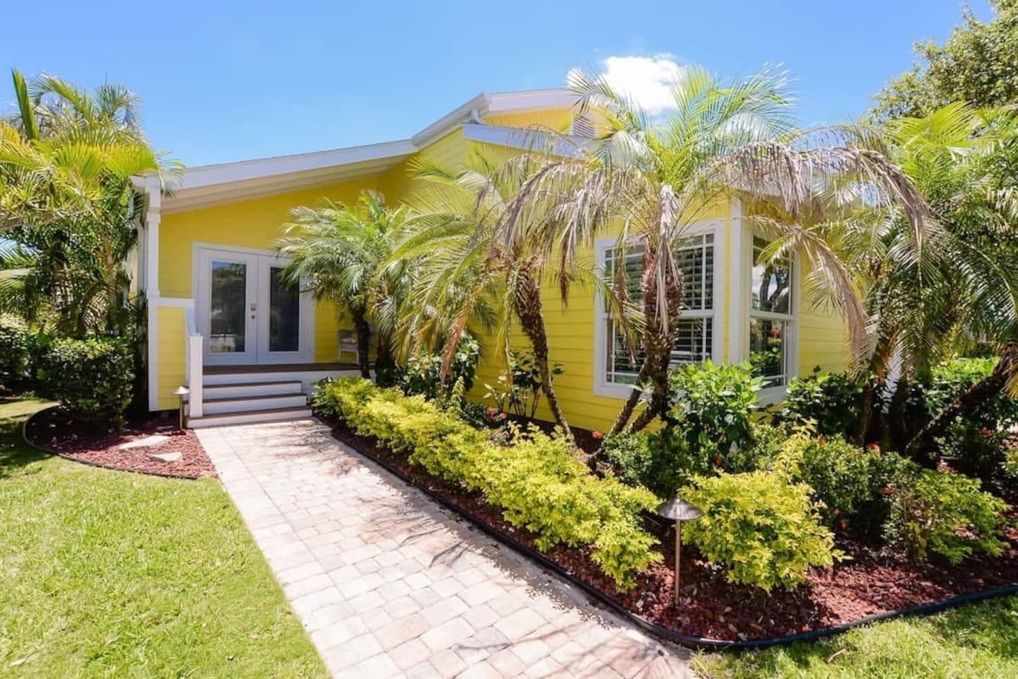 4031 NE Breakwater Drive, Jensen Beach, FL 34957 2