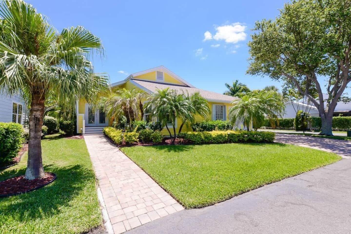 4031 NE Breakwater Drive, Jensen Beach, FL 34957 3