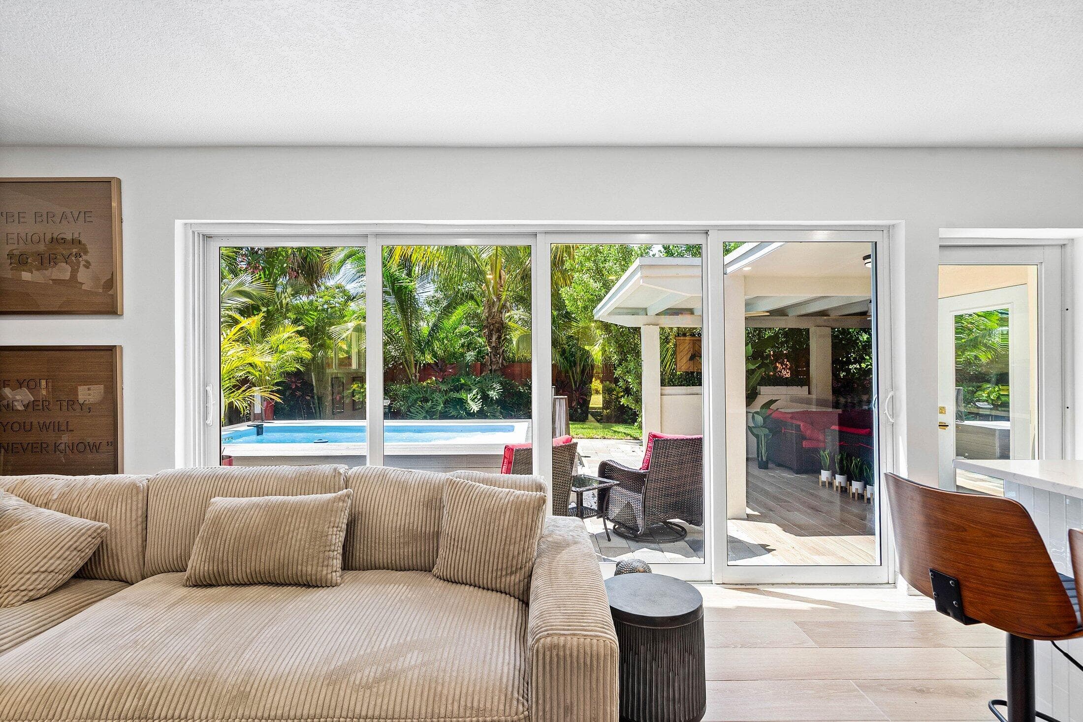 2041 NE 30th Street, Fort Lauderdale, FL 33306 12