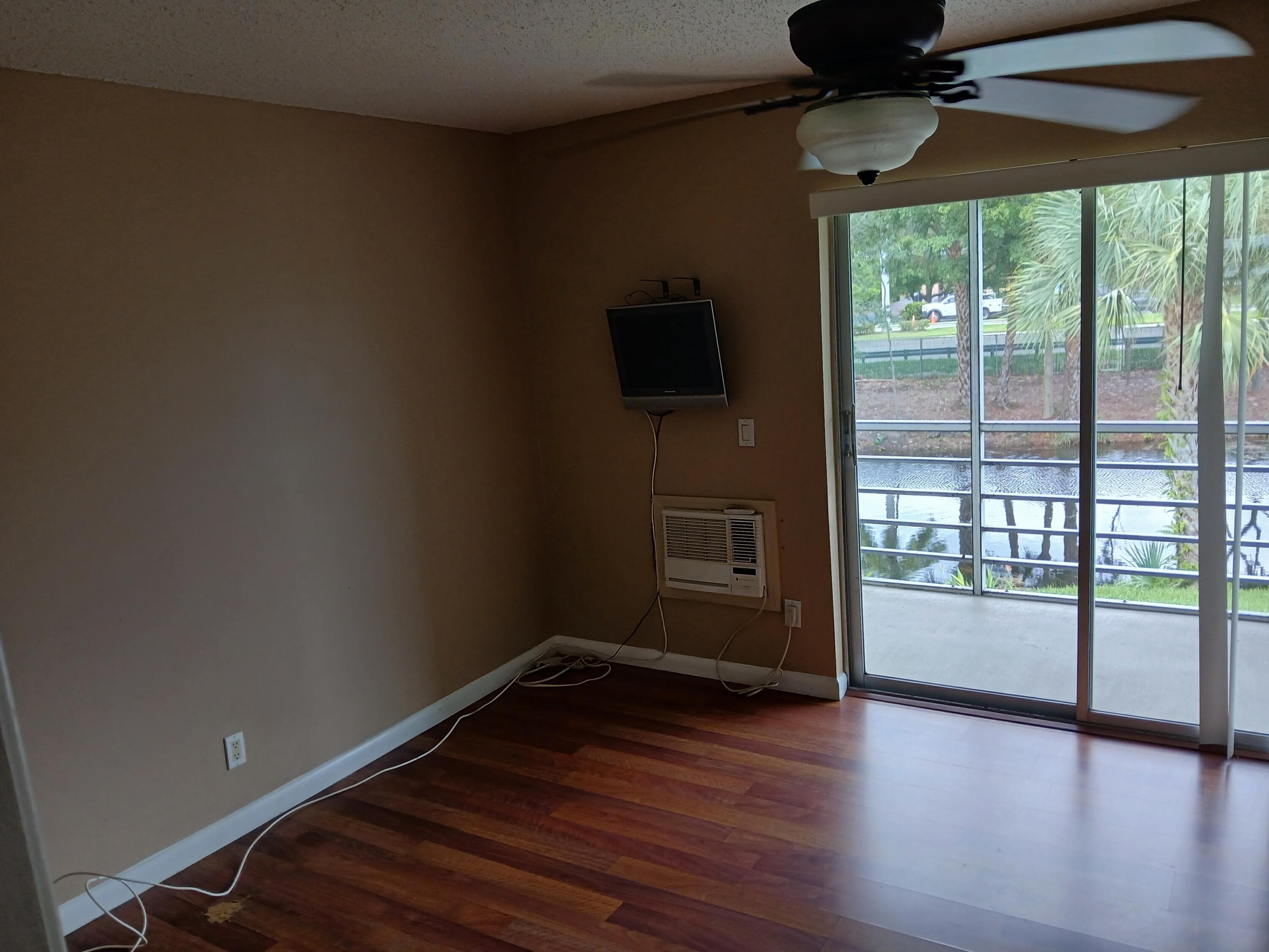 250 Durham 250 F, Deerfield Beach, FL 33442 6