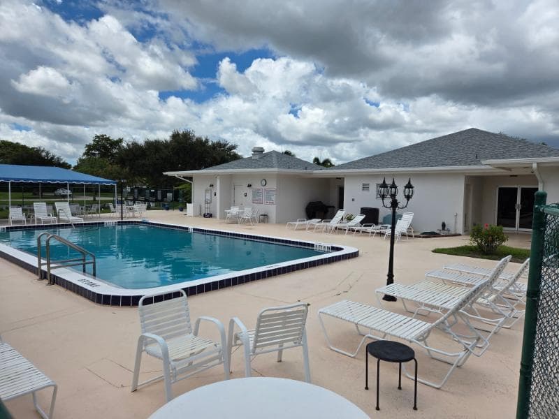 7205 W Oakridge Circle, Lake Worth, FL 33462 18