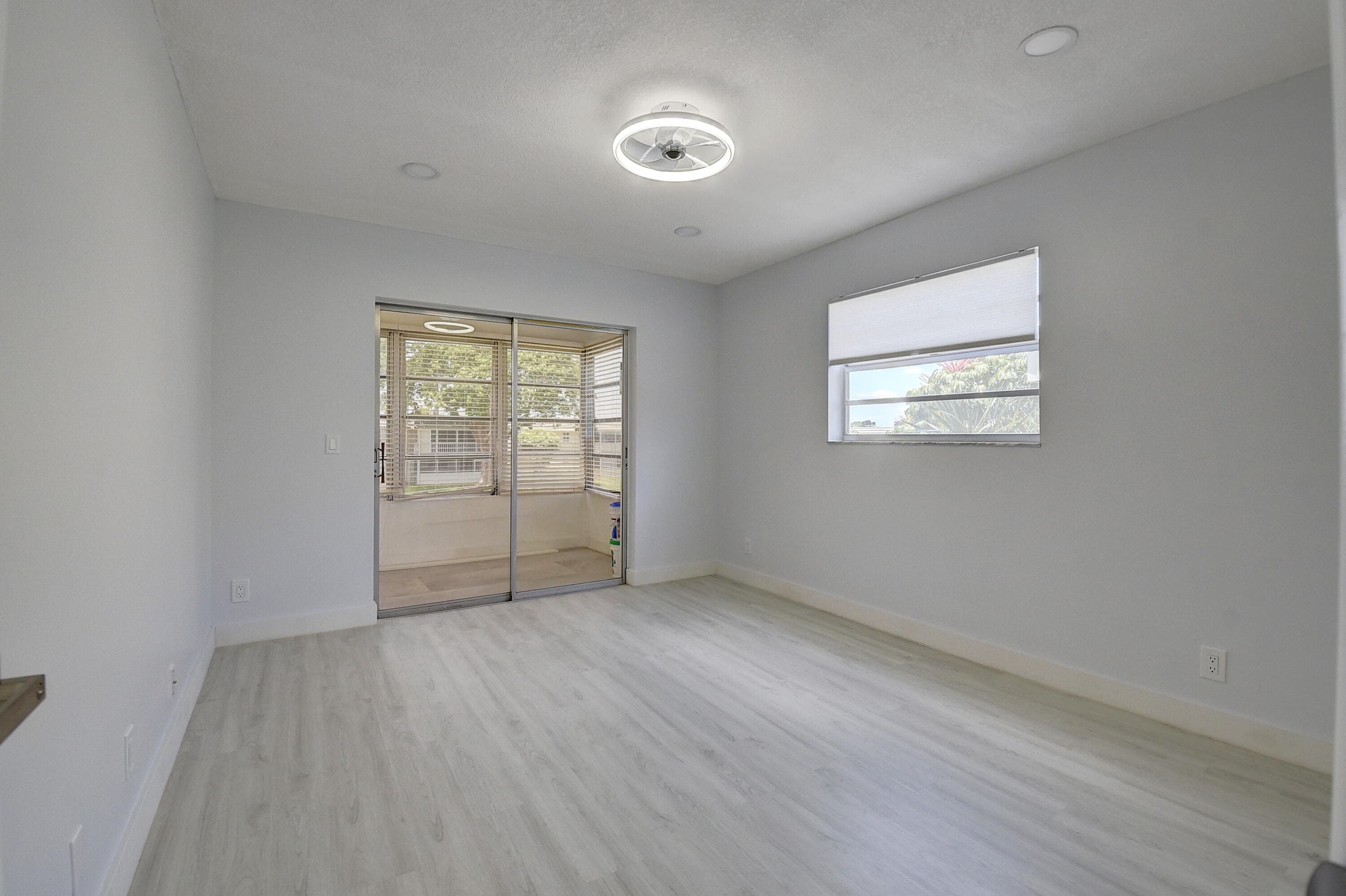 318 Monaco G G, Delray Beach, FL 33446 23
