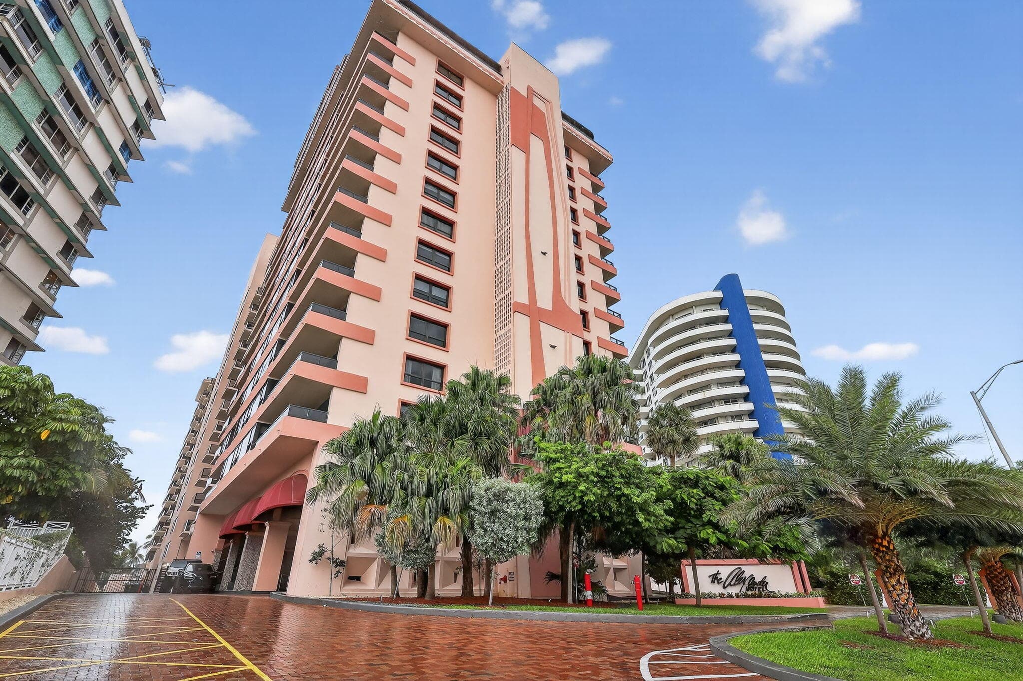 5225 Collins Avenue 1408, Miami Beach, FL 33140 26
