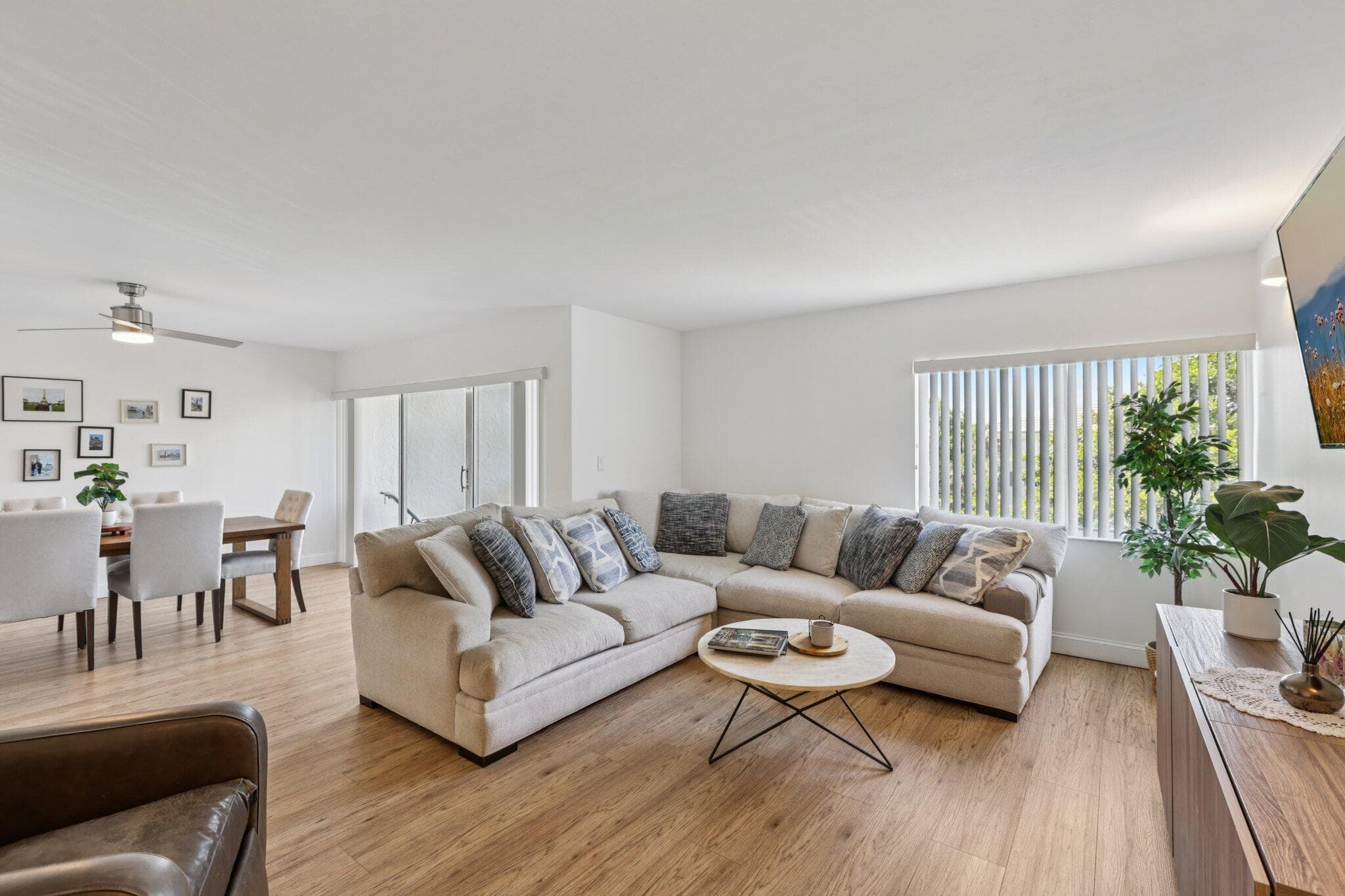 721 N Pine Island 406, Plantation, FL 33324
