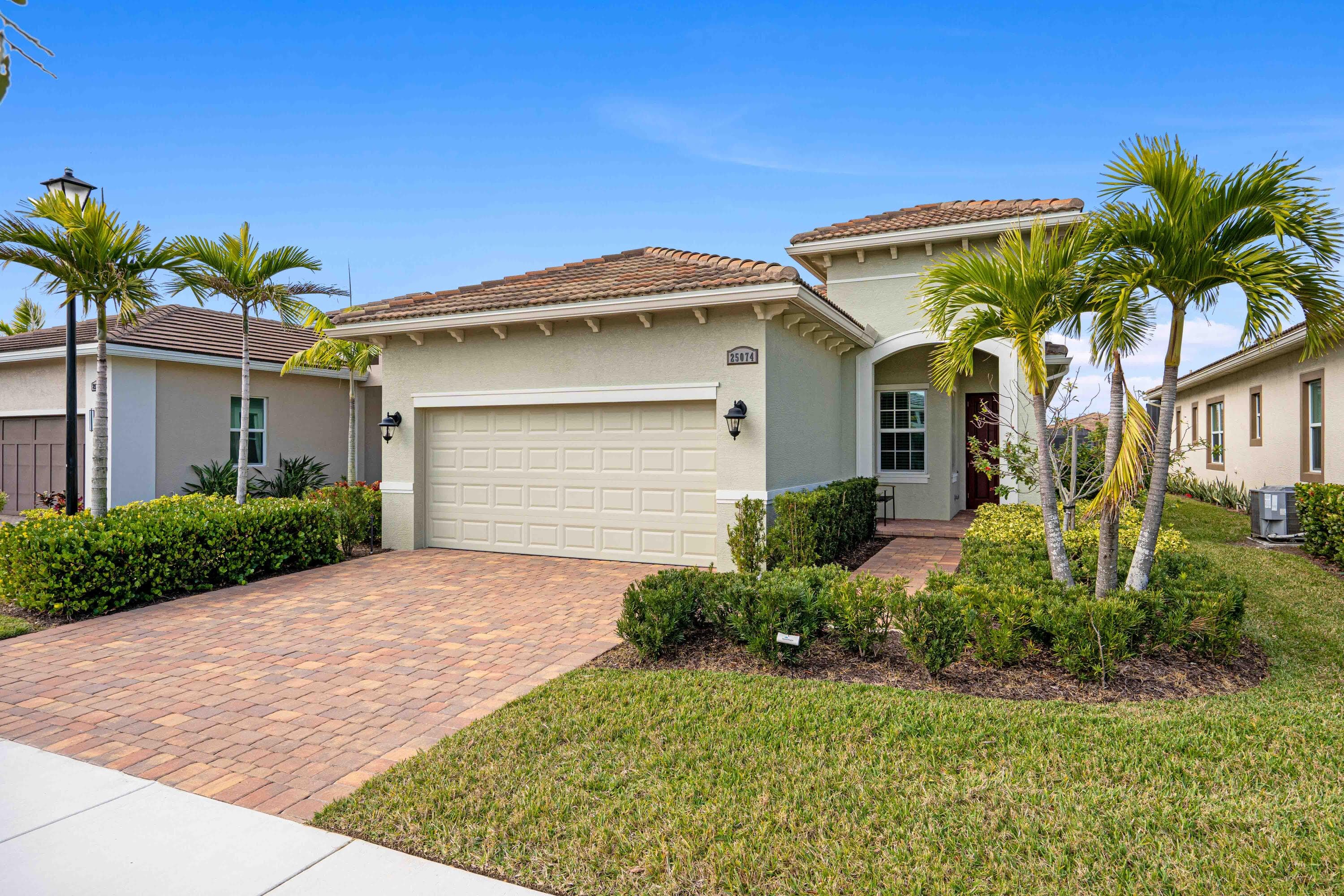 25074 SW Alberti Way, Port St. Lucie, FL 34986 4