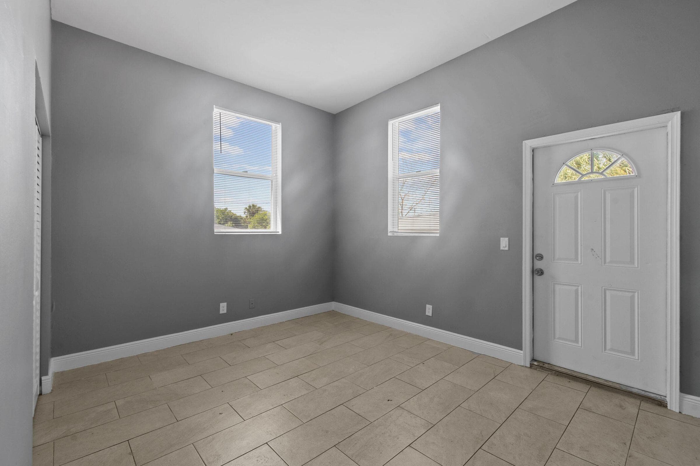 1401 Division Avenue, West Palm Beach, FL 33401 7