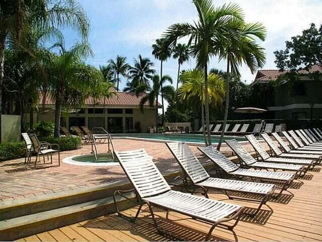 2539 NW 49 Terrace 703, Coconut Creek, FL 33063 25