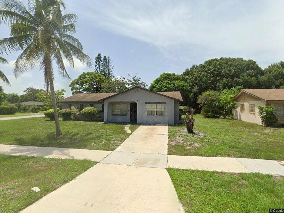 2701 NW Essex Drive NW, Fort Pierce, FL 34946 3