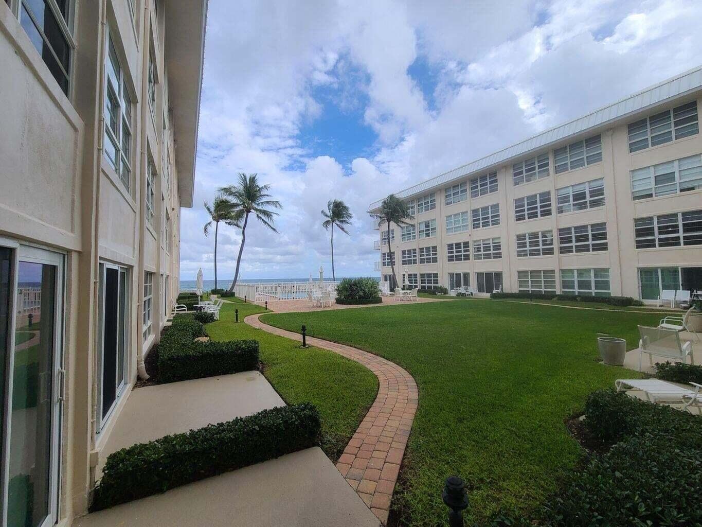 3851 N Ocean Boulevard 409, Gulf Stream, FL 33483 29