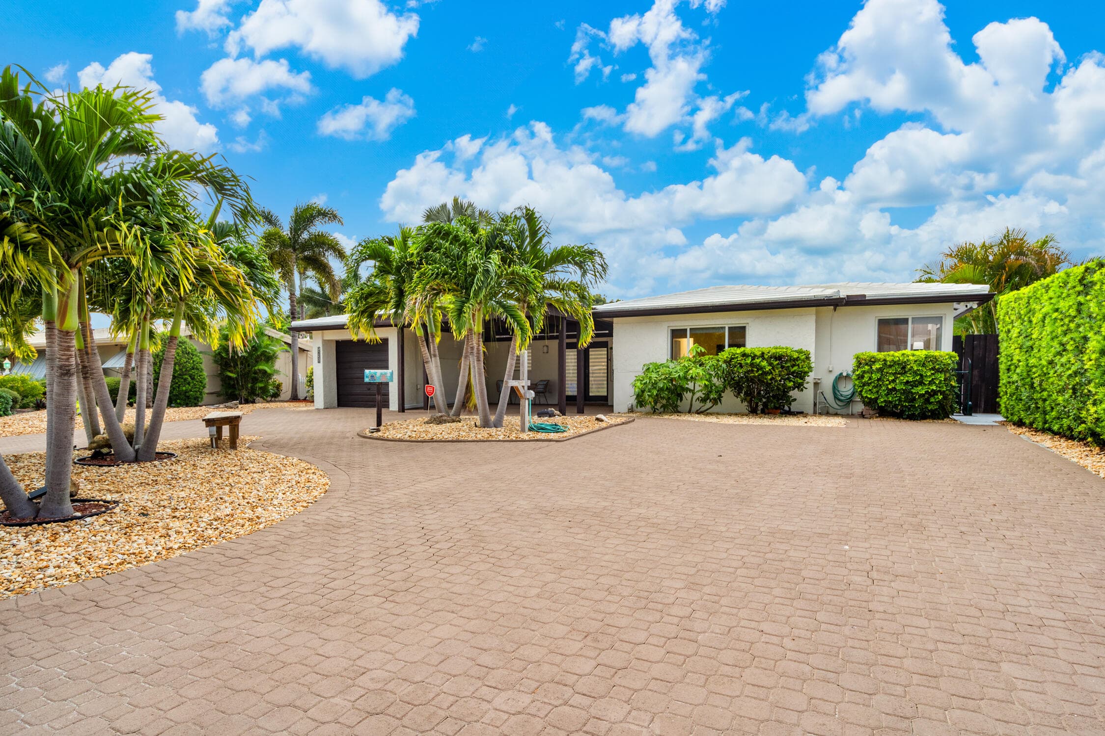 1621 NE 63rd Court, Fort Lauderdale, FL 33334 49