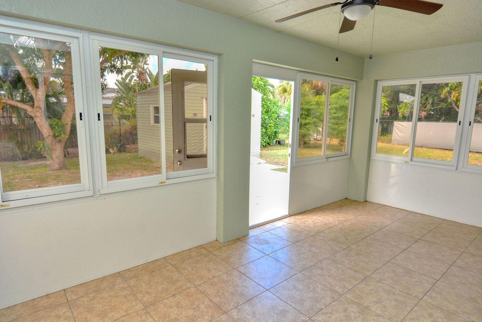 220 W Arbor Avenue, Port St. Lucie, FL 34952 27
