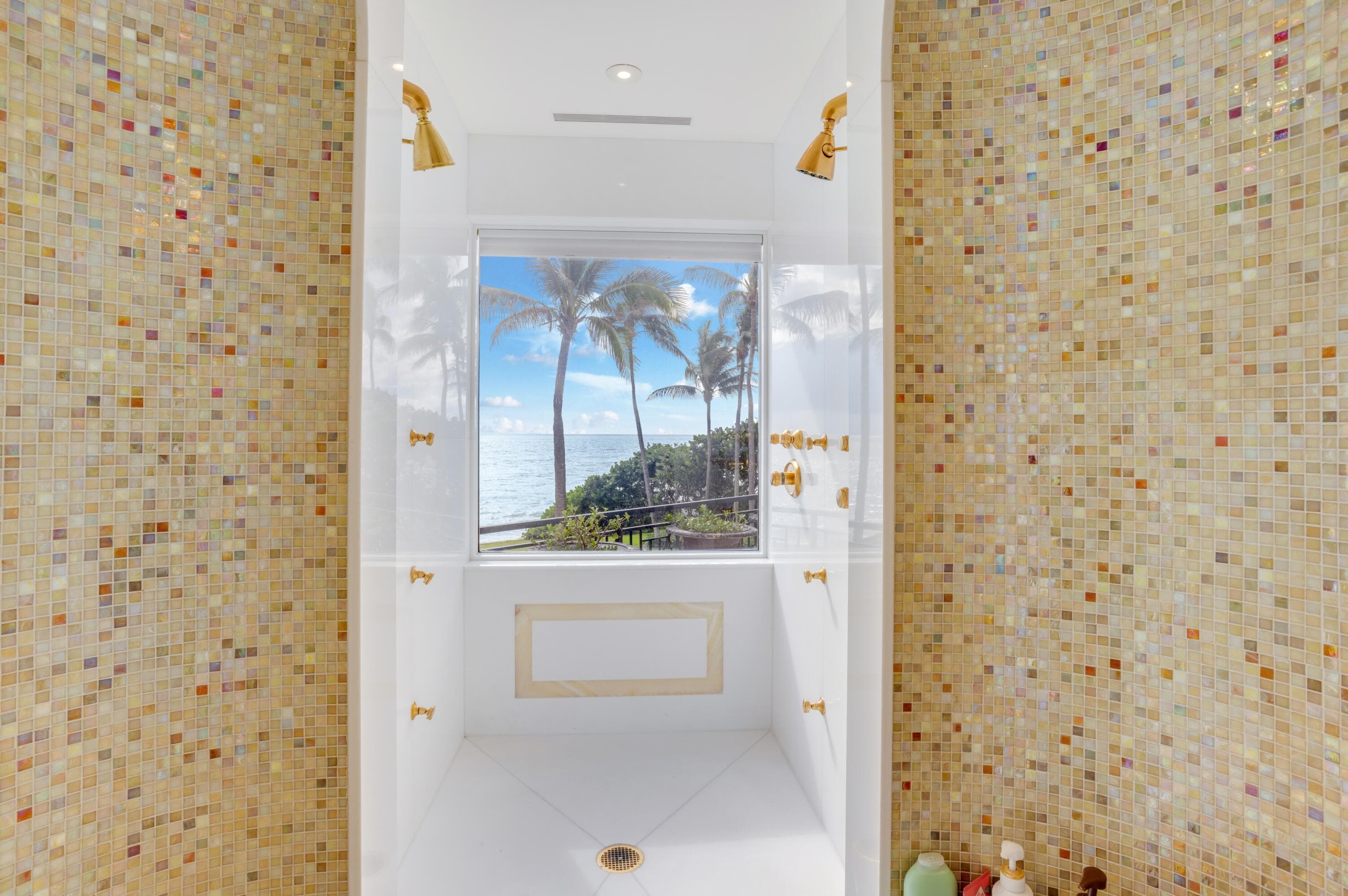 6133 N Ocean Boulevard, Ocean Ridge, FL 33435 32