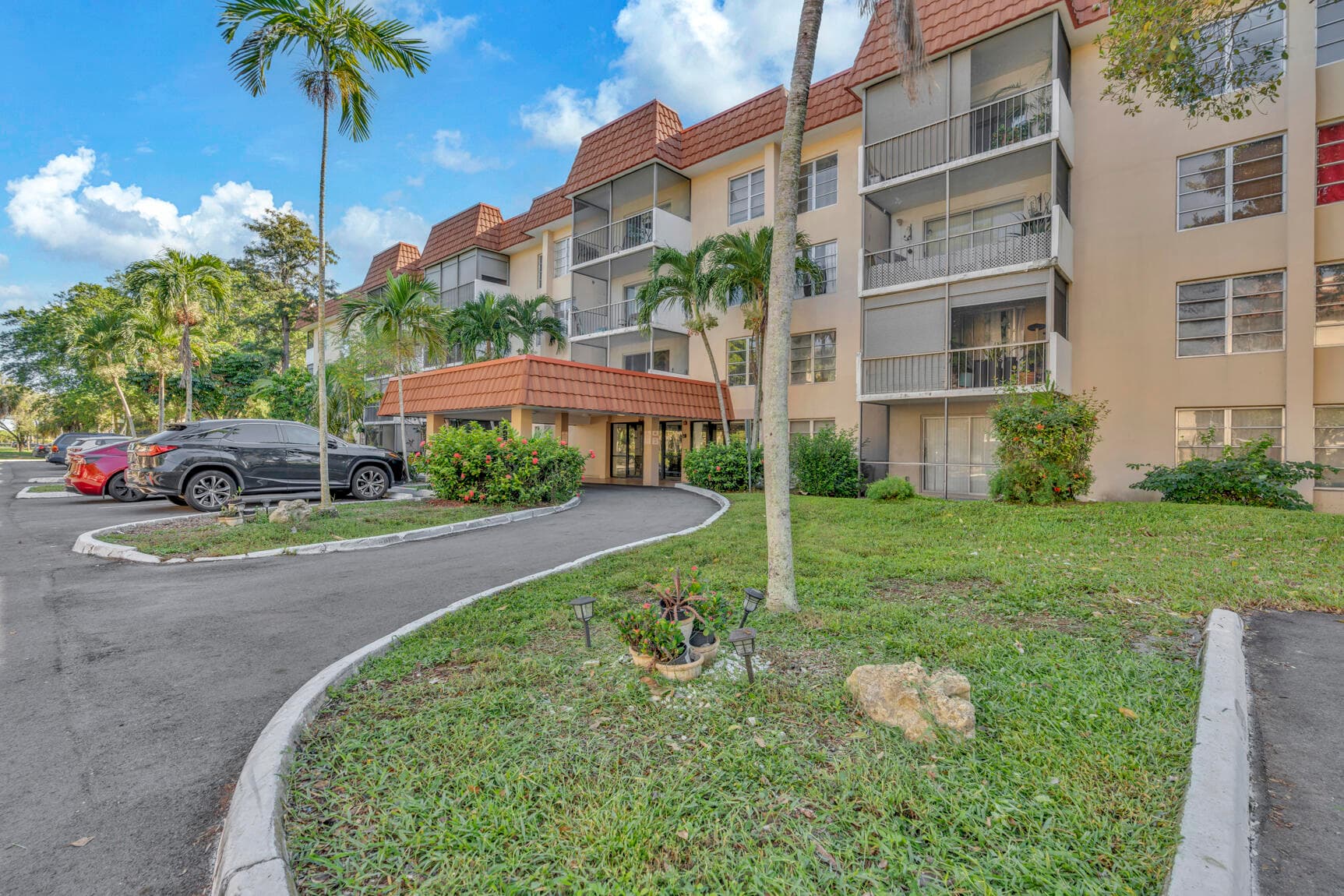 4166 Inverrary Drive 304, Lauderhill, FL 33319 8