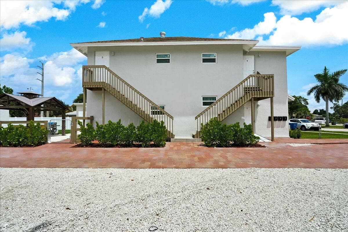 305 Cypress Drive E 1,2,3,4,5, Lake Park, FL 33403 8