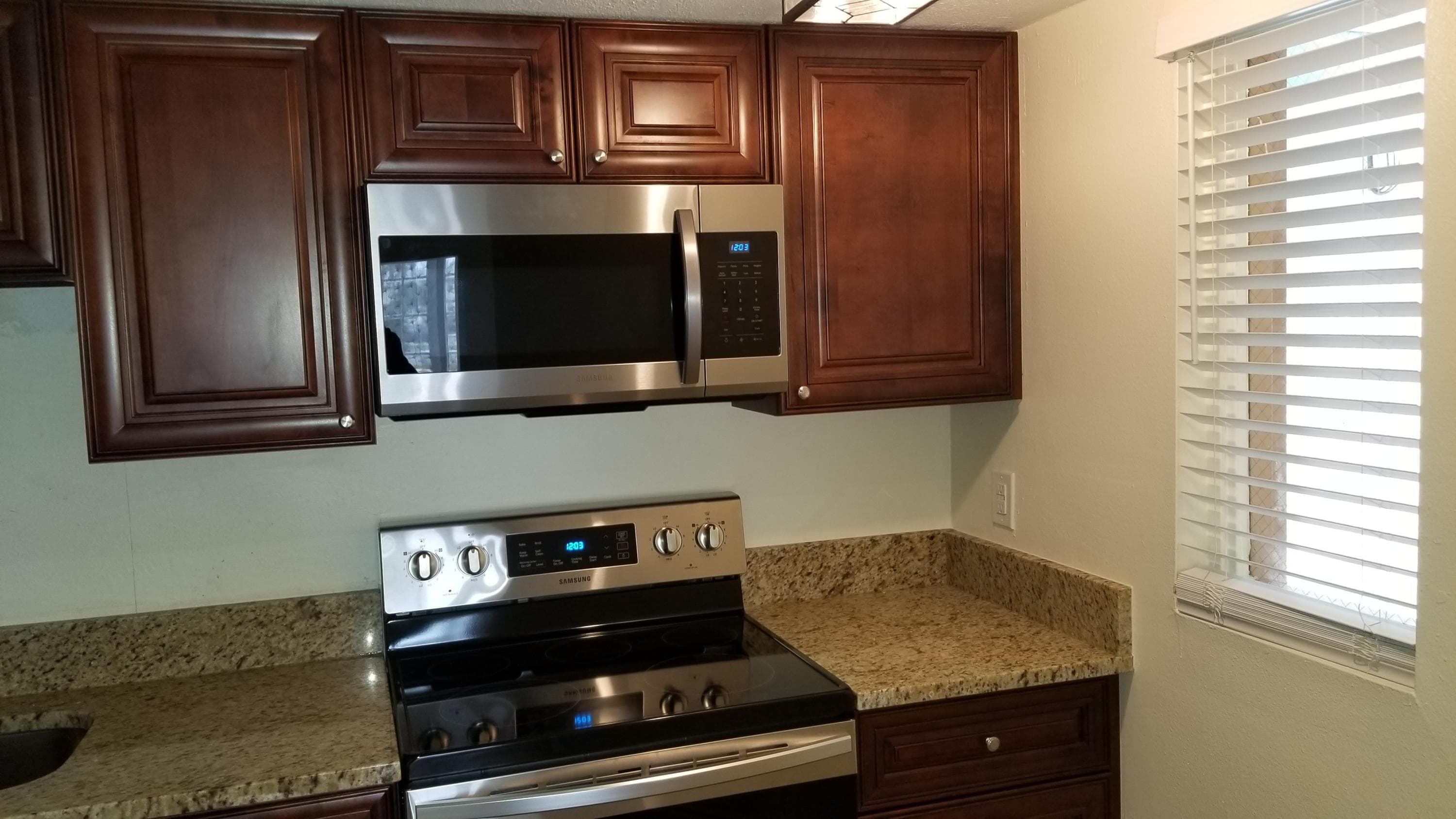 1516 SE Royal Green Circle G-103, Port St. Lucie, FL 34952 2