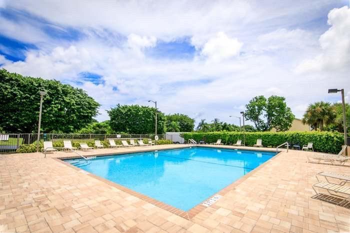 117 Waterside Drive 117, Hypoluxo, FL 33462 17
