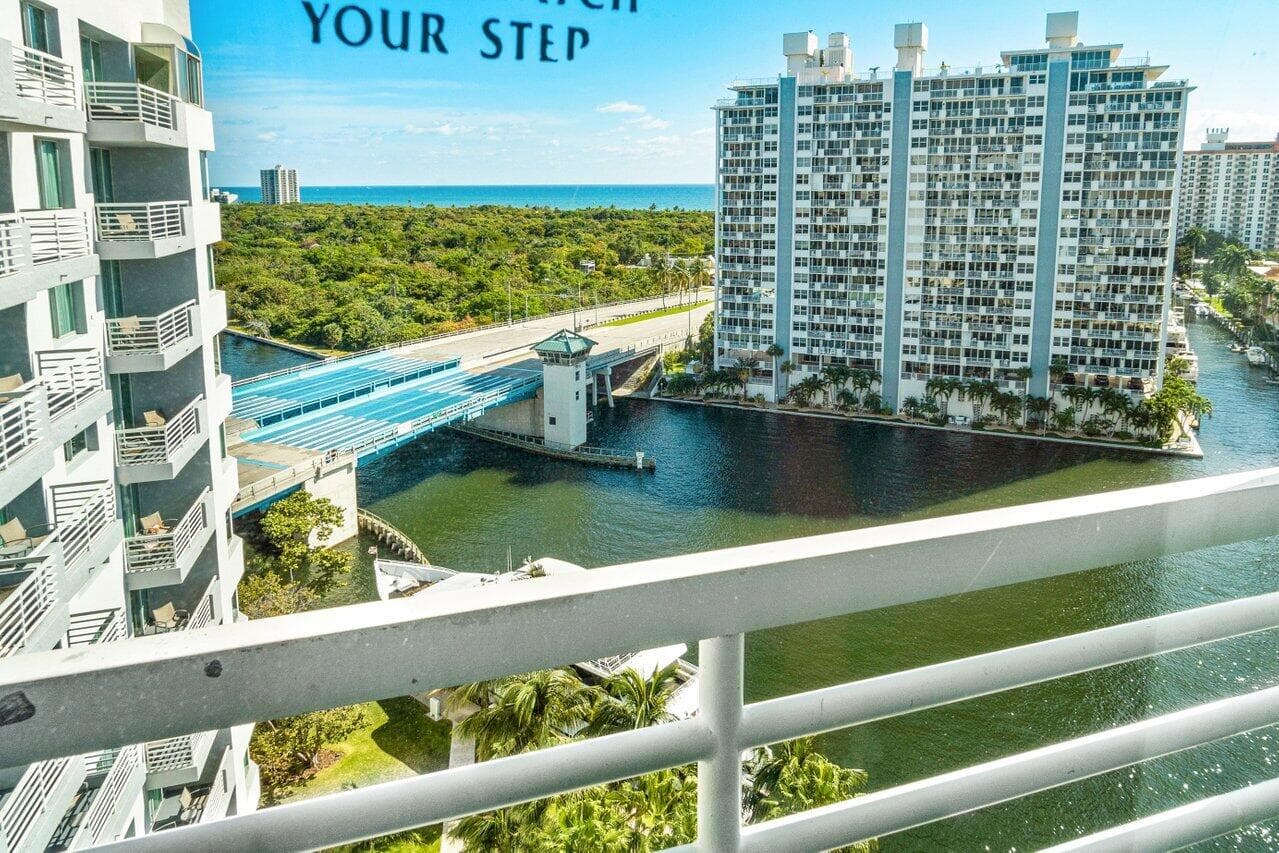 2670 E Sunrise Boulevard 1202, Fort Lauderdale, FL 33304 21