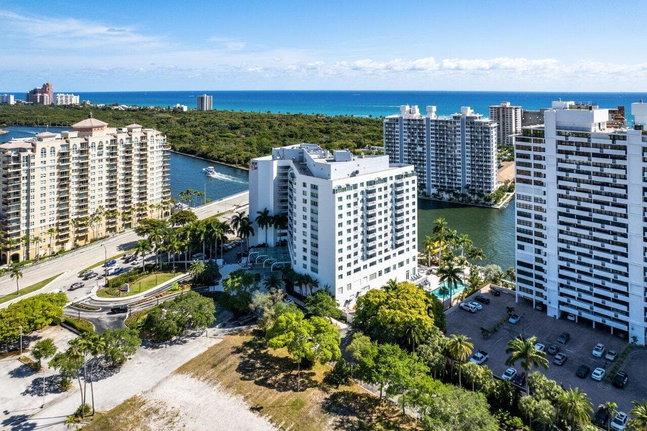 2670 E Sunrise Boulevard 1202, Fort Lauderdale, FL 33304 27