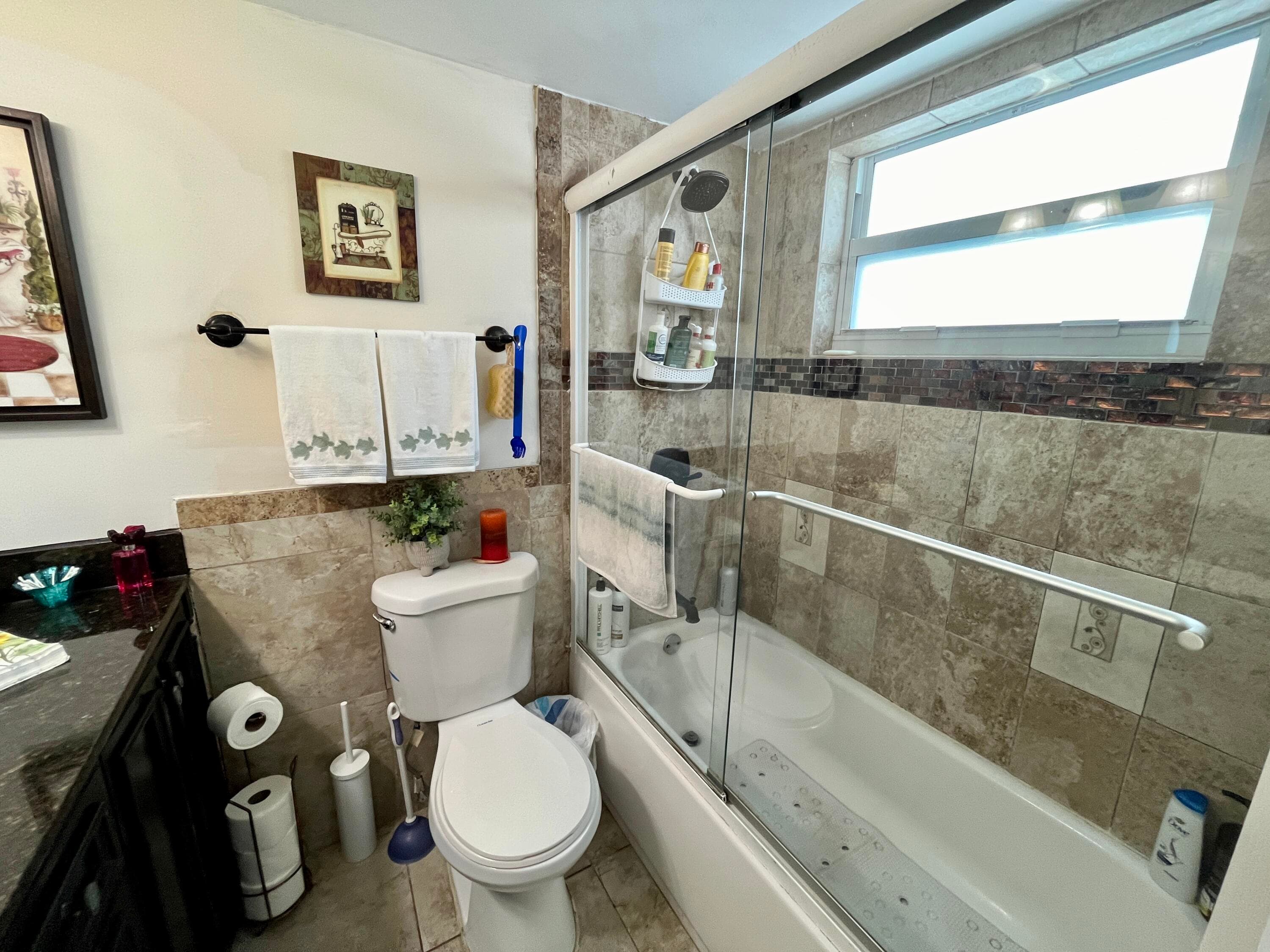 201 N Ocean Boulevard 302, Pompano Beach, FL 33062 27