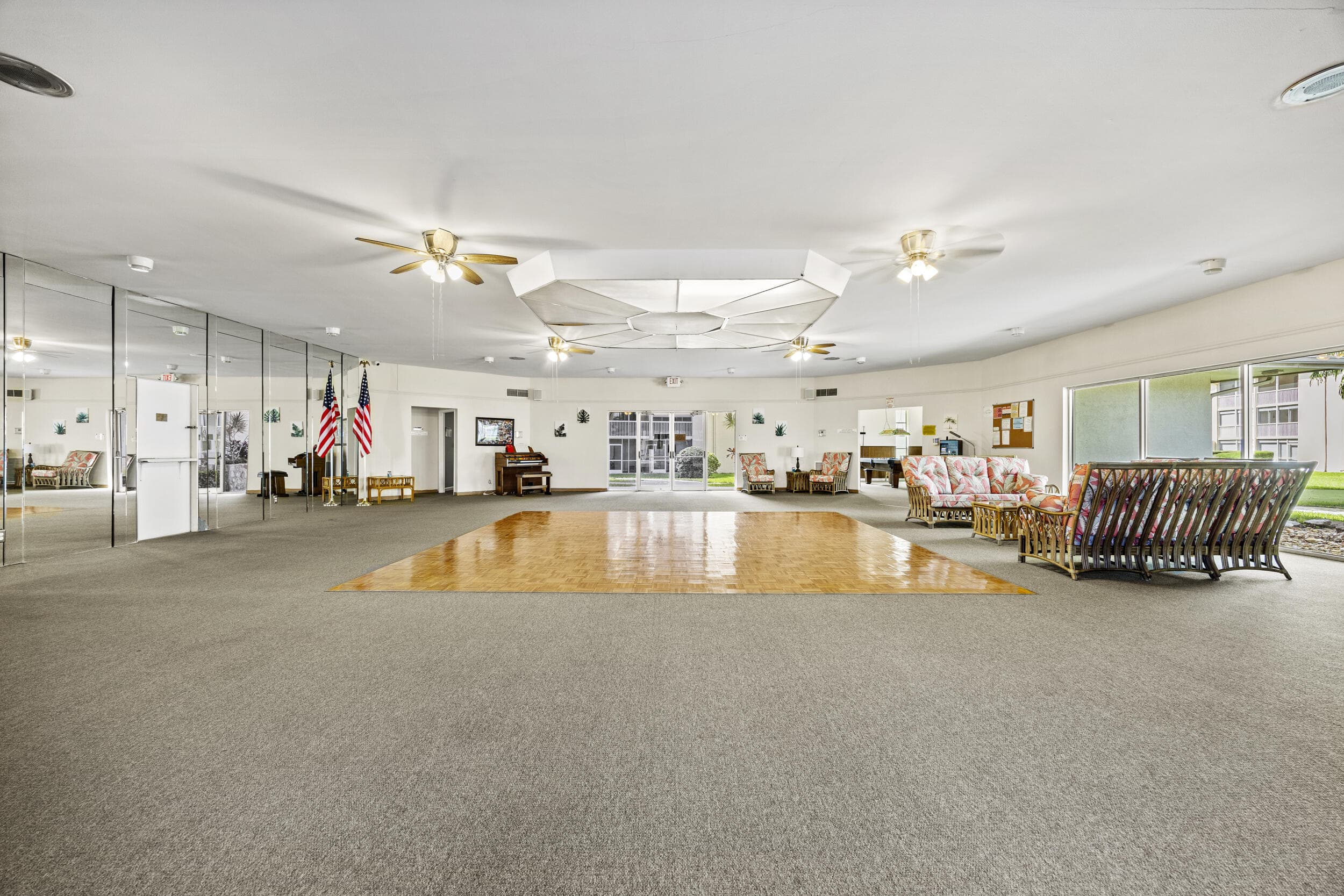 200 Village Green Circle E 202, Palm Springs, FL 33461 20
