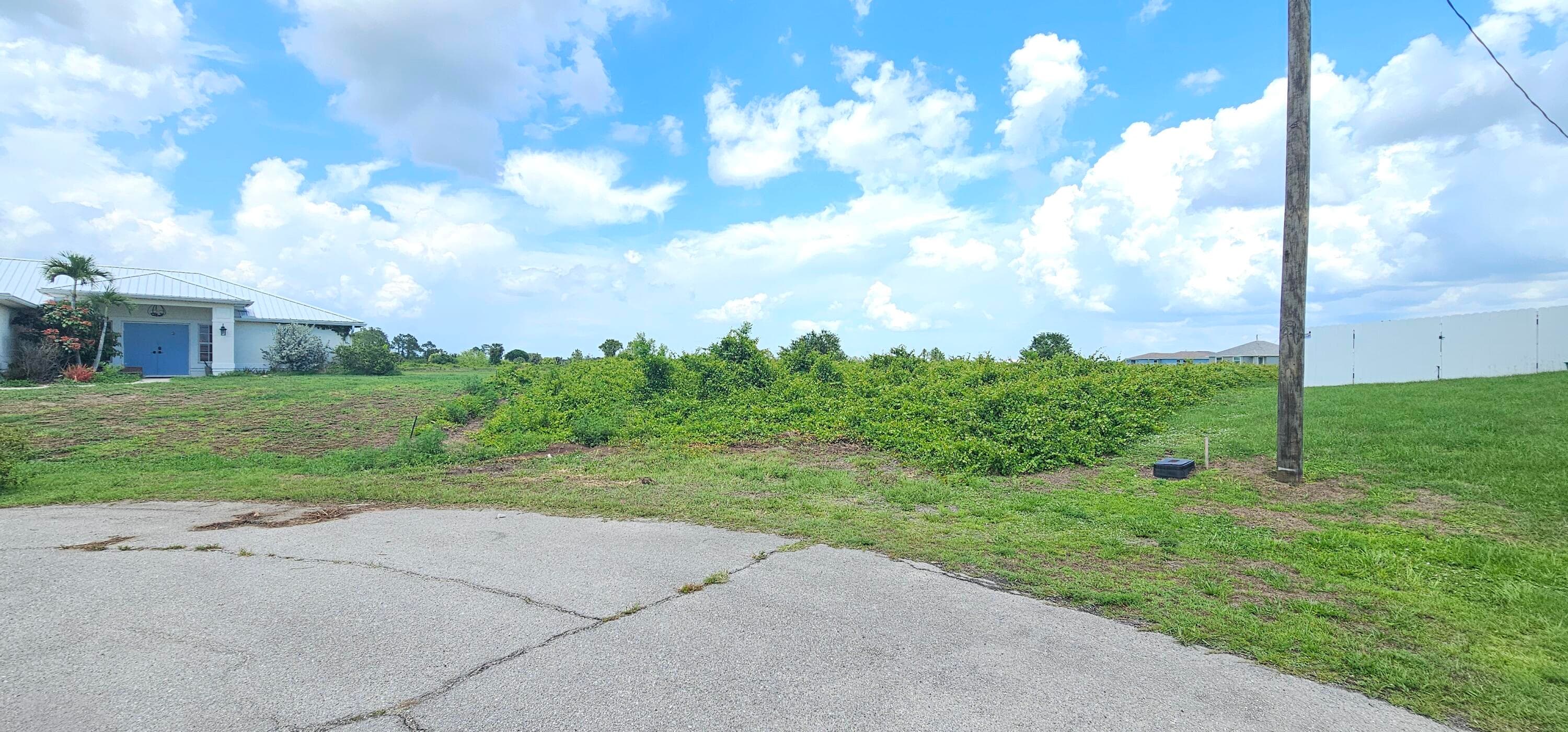 9009 Tea Court, LaBelle, FL 33935
