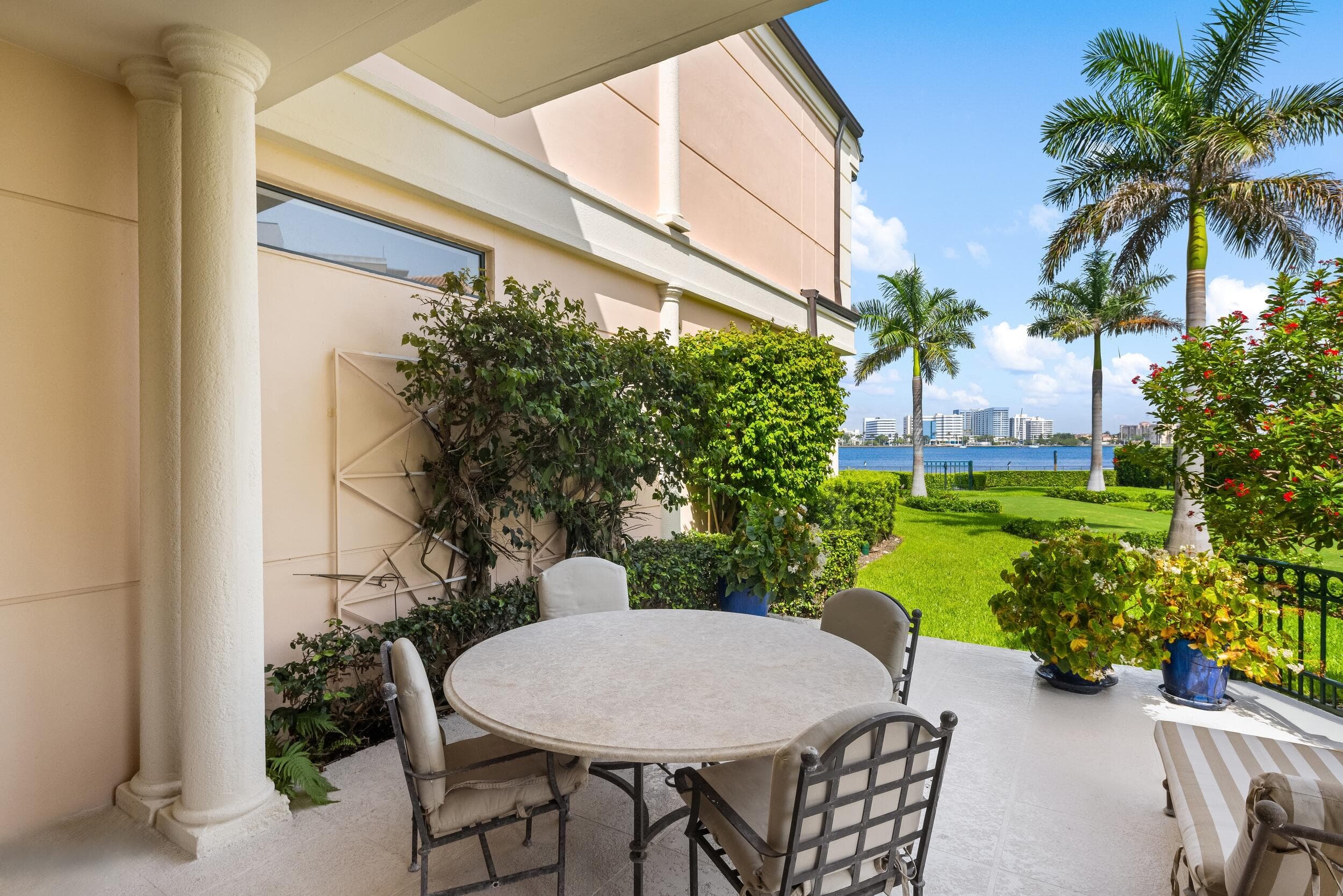 307 Everglade Avenue, Palm Beach, FL 33480 39