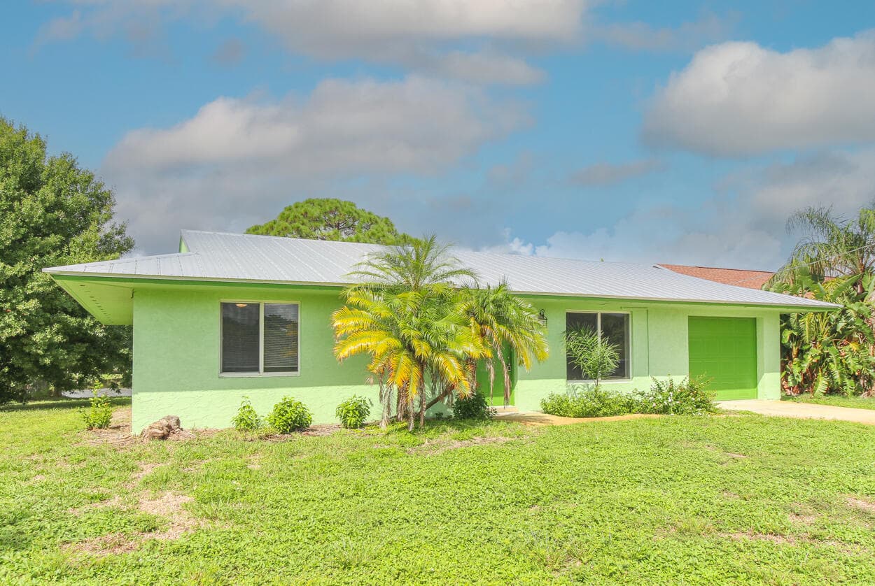 431 NE Julia Court, Jensen Beach, FL 34957 2