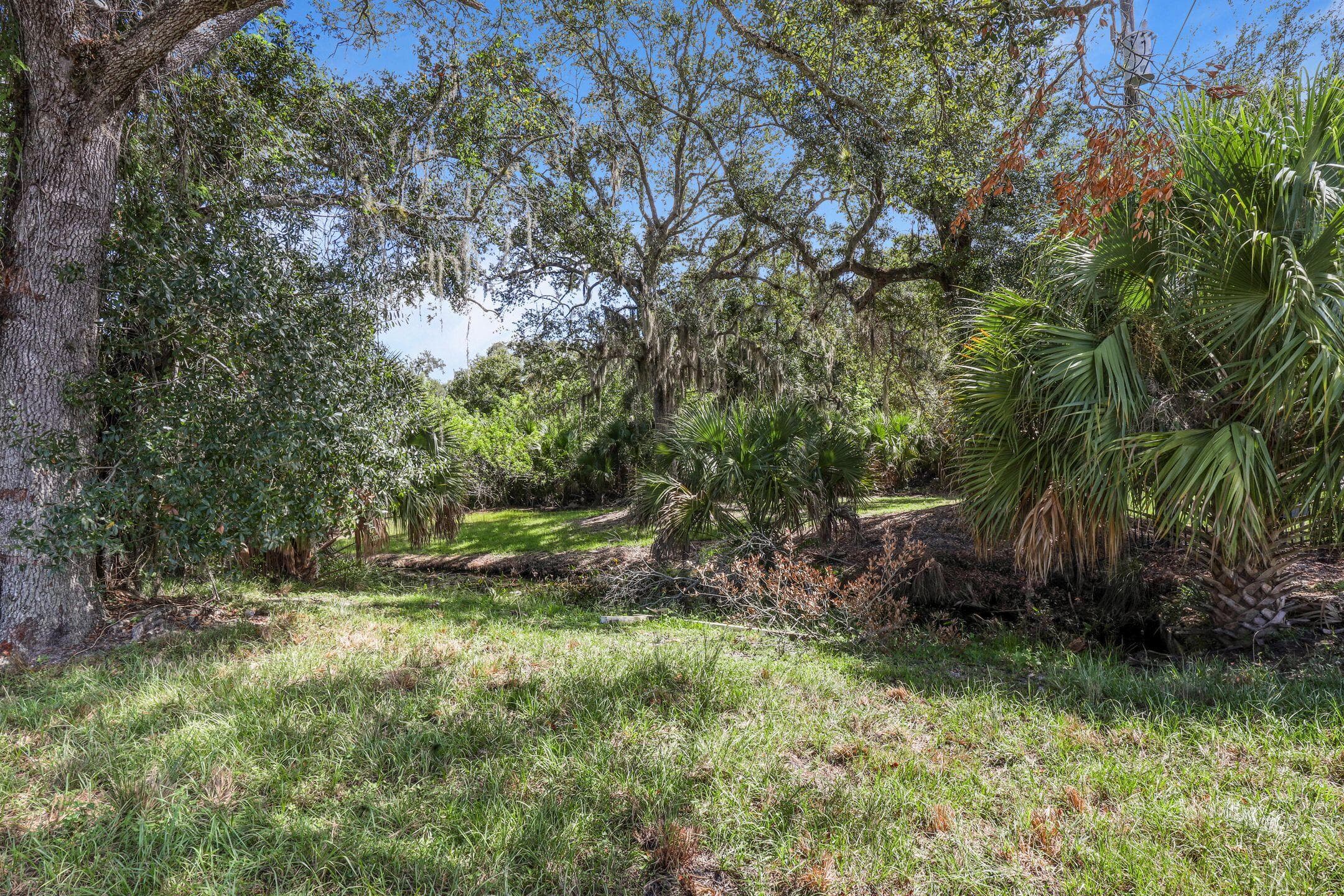 2460 Sweetwater Drive, Fort Pierce, FL 34981 10