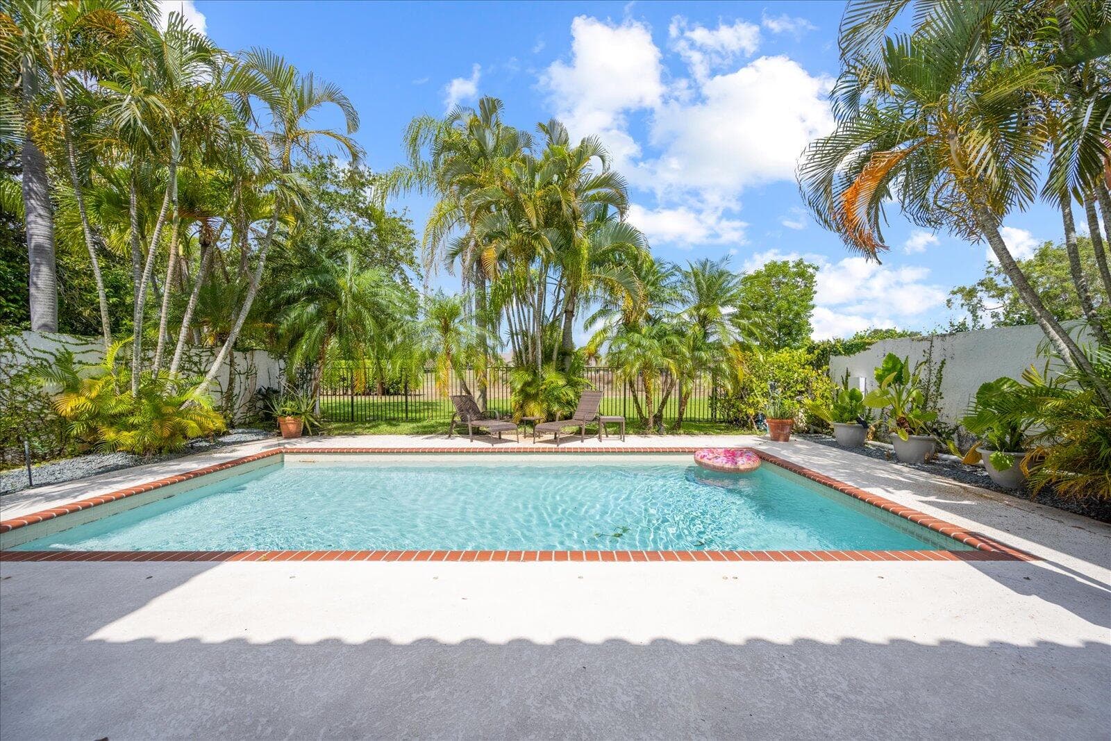 2585 Sheltingham Drive, Wellington, FL 33414 38