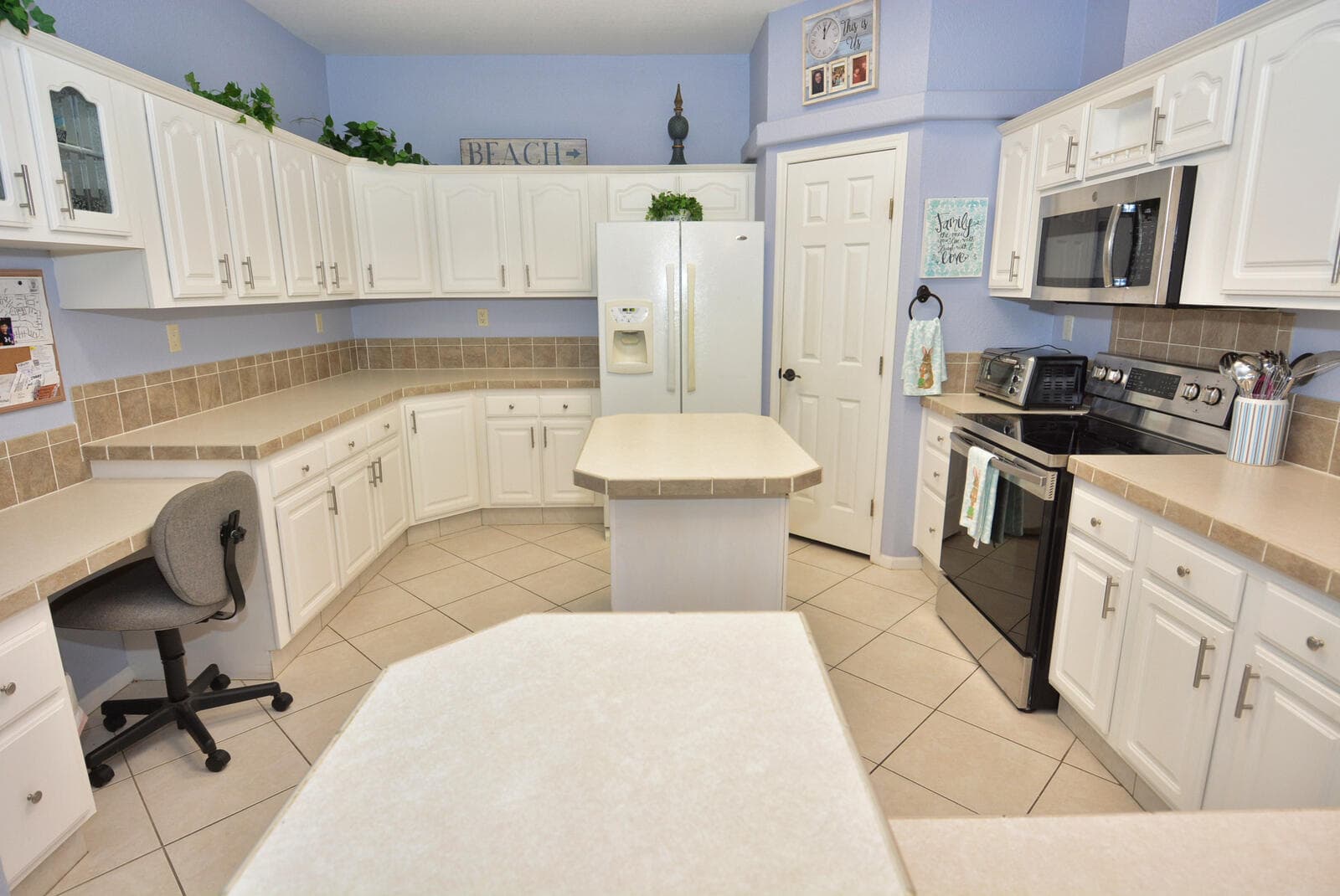 8154 14th Hole Drive, Port St. Lucie, FL 34952 3