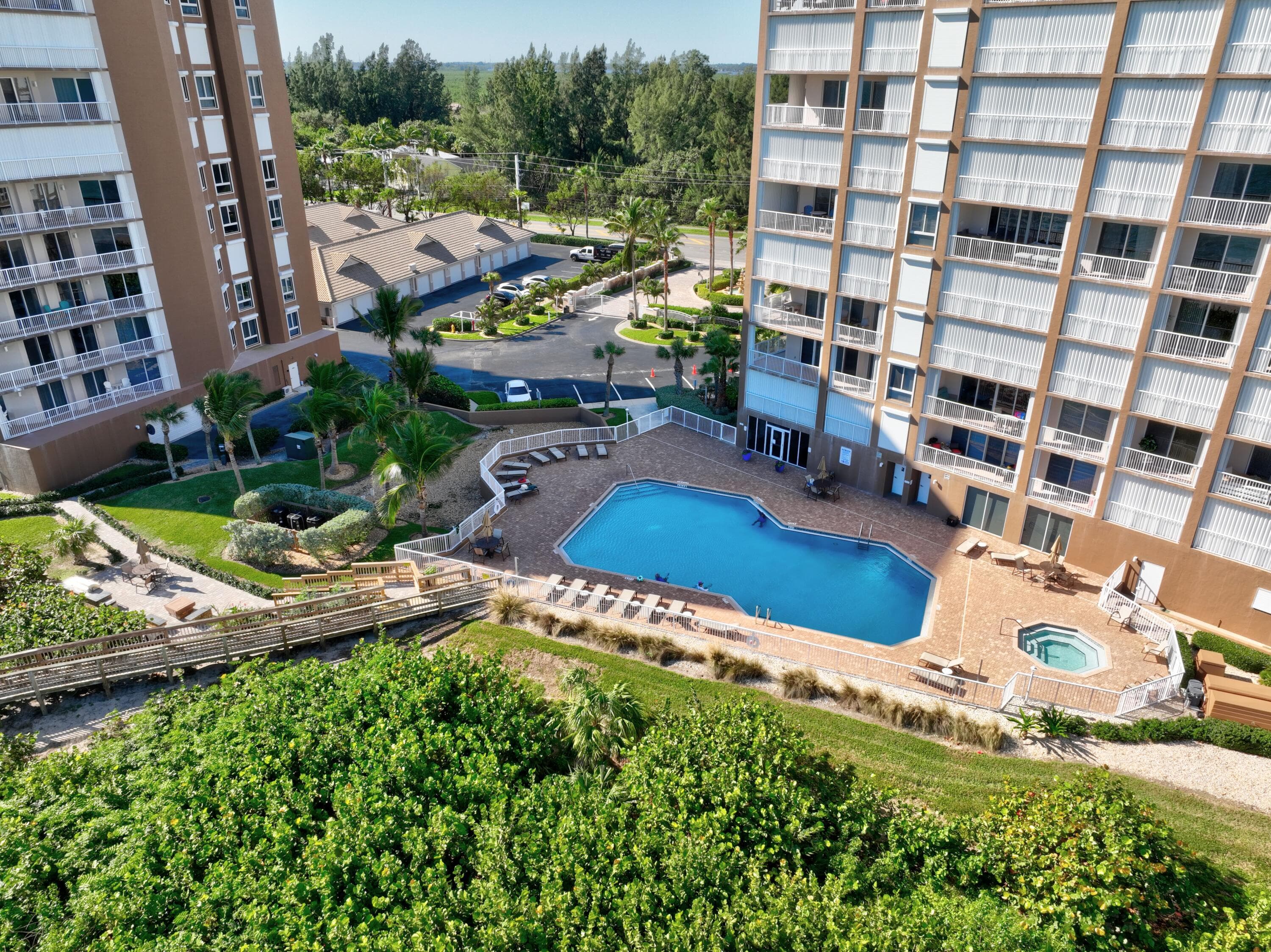 4160 N Highway A1a 902, Hutchinson Island, FL 34949 42