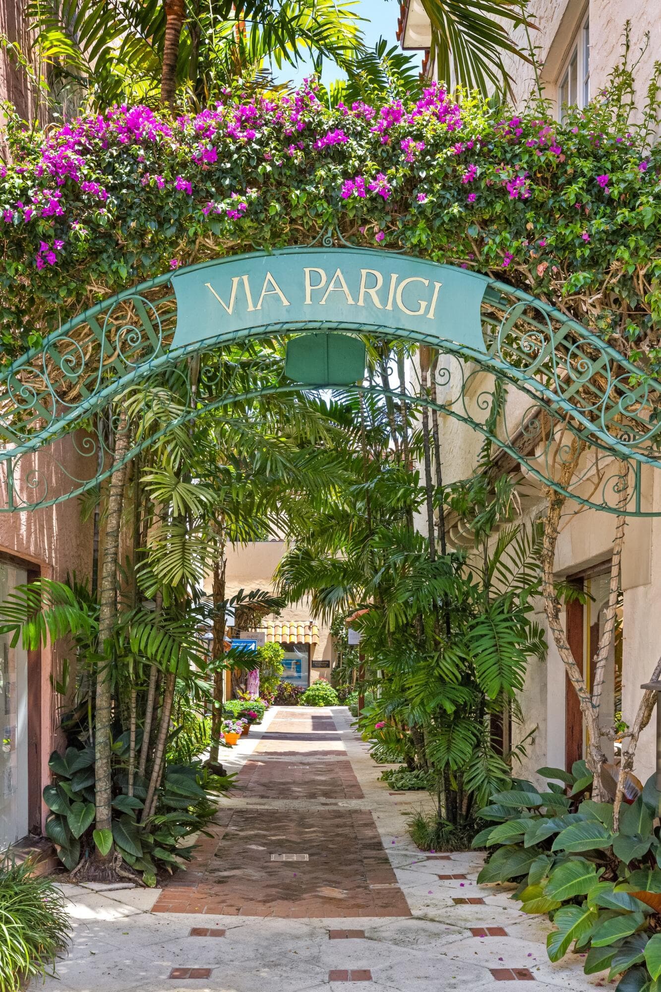9 Via Parigi, Palm Beach, FL 33480 9