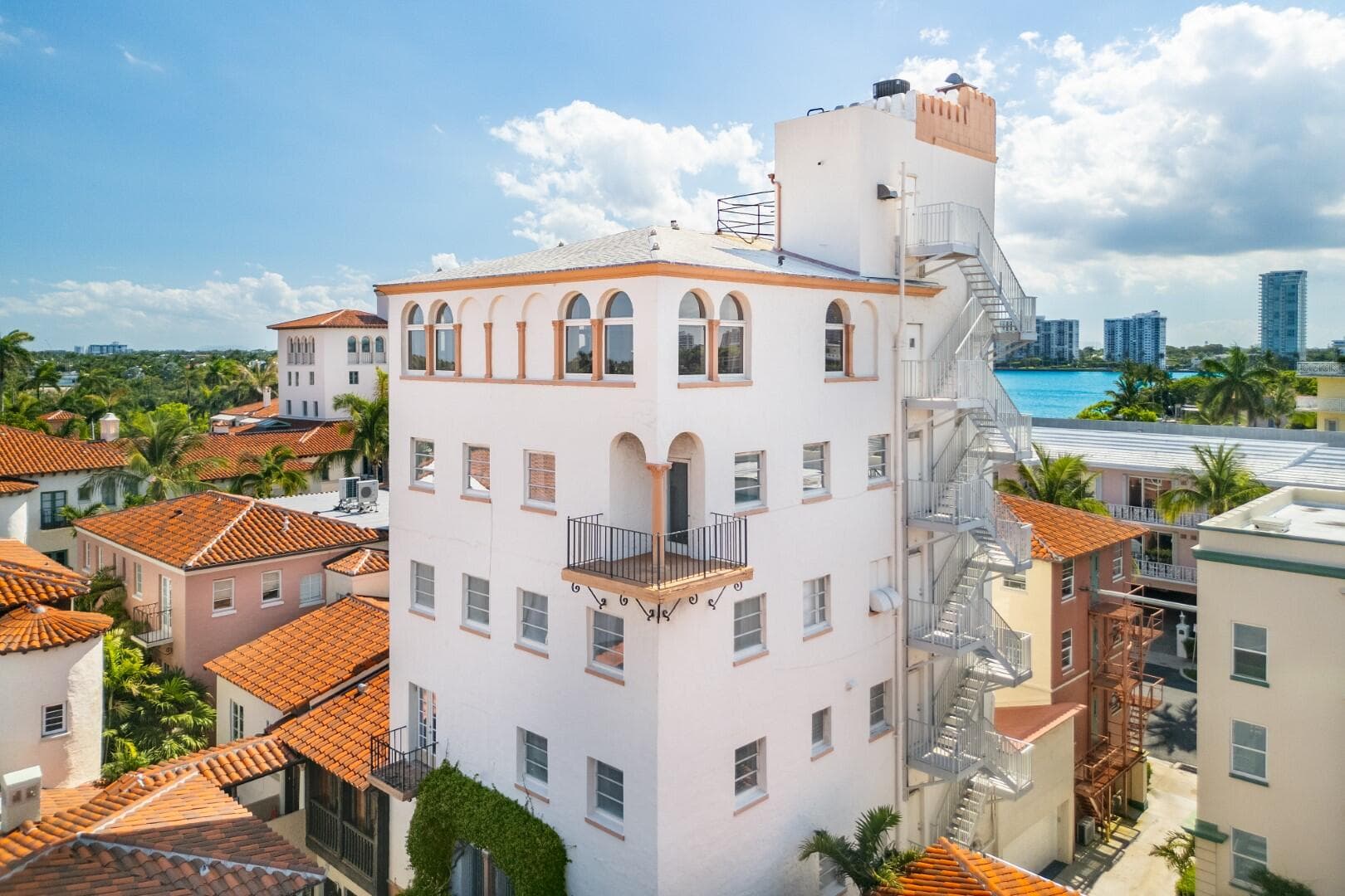 9 Via Parigi, Palm Beach, FL 33480 5