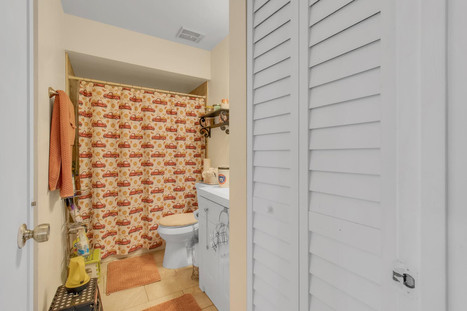 5617 Blue Shadows Court 4, Orlando, FL 32811 23