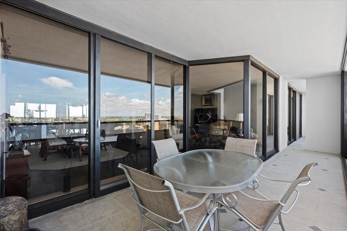 100 Lakeshore Drive 1854, North Palm Beach, FL 33408 25