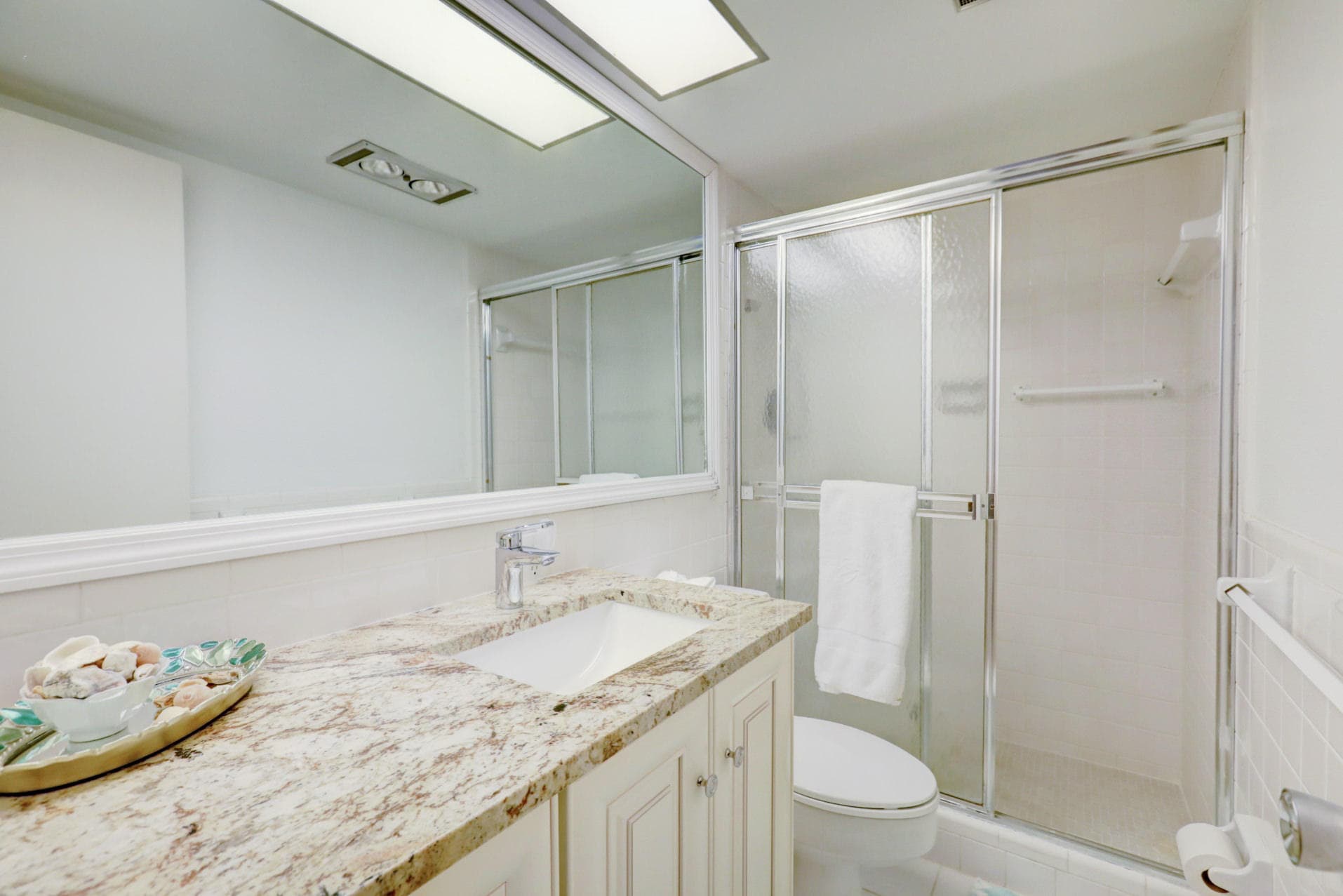 50 Celestial Way 8e, Juno Beach, FL 33408 30