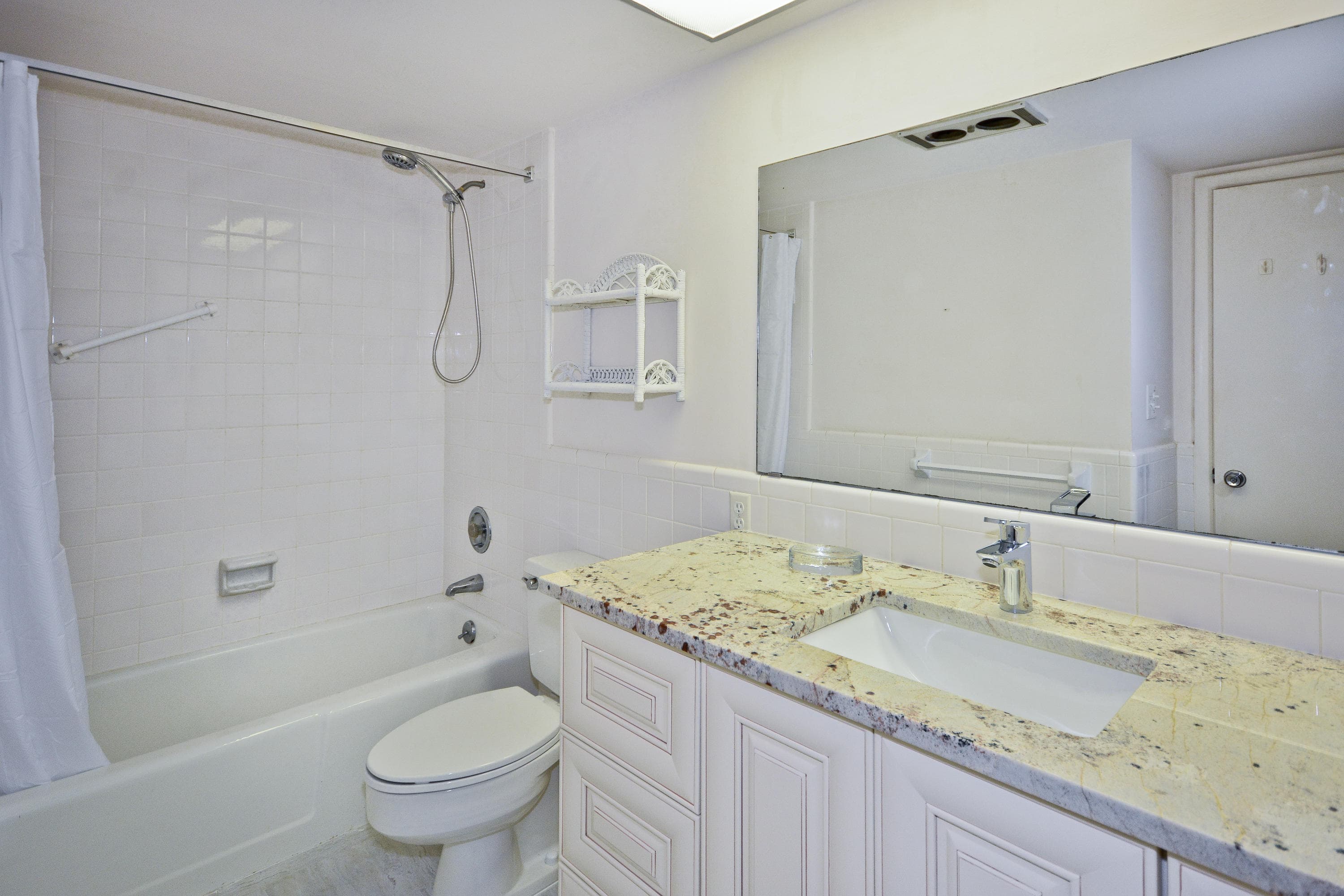 50 Celestial Way 8e, Juno Beach, FL 33408 33