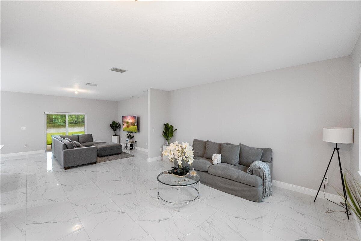 448 SW Vista Lake Drive, Port St. Lucie, FL 34953 12