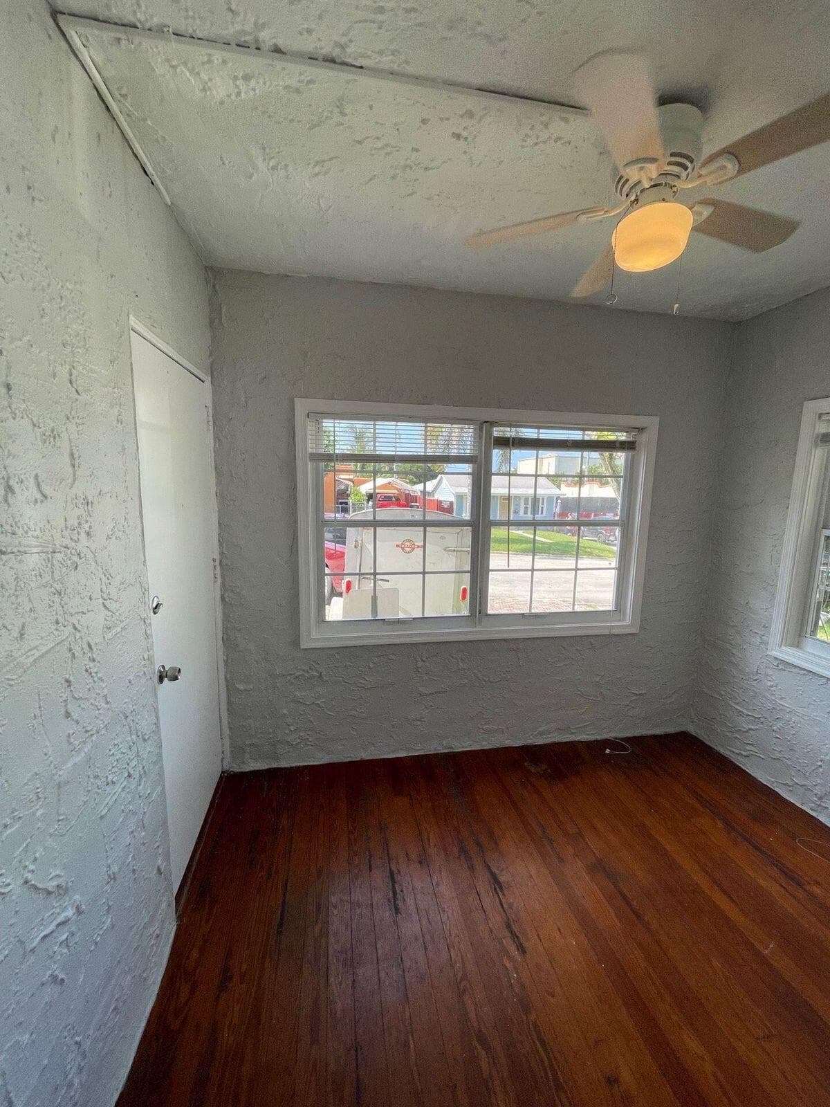736 Omar Road 1, West Palm Beach, FL 33405 11
