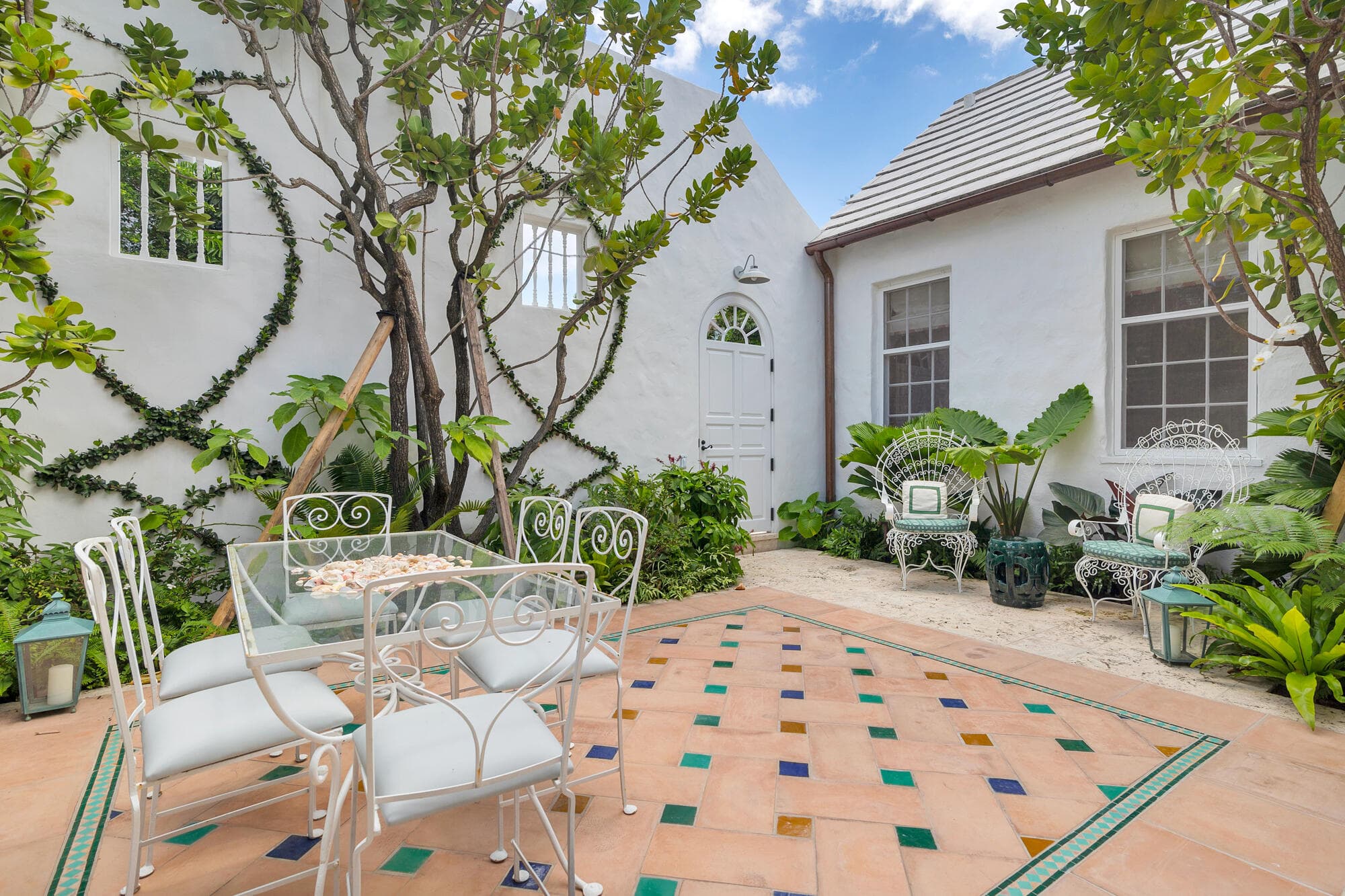 417 Peruvian Avenue 1, Palm Beach, FL 33480 11