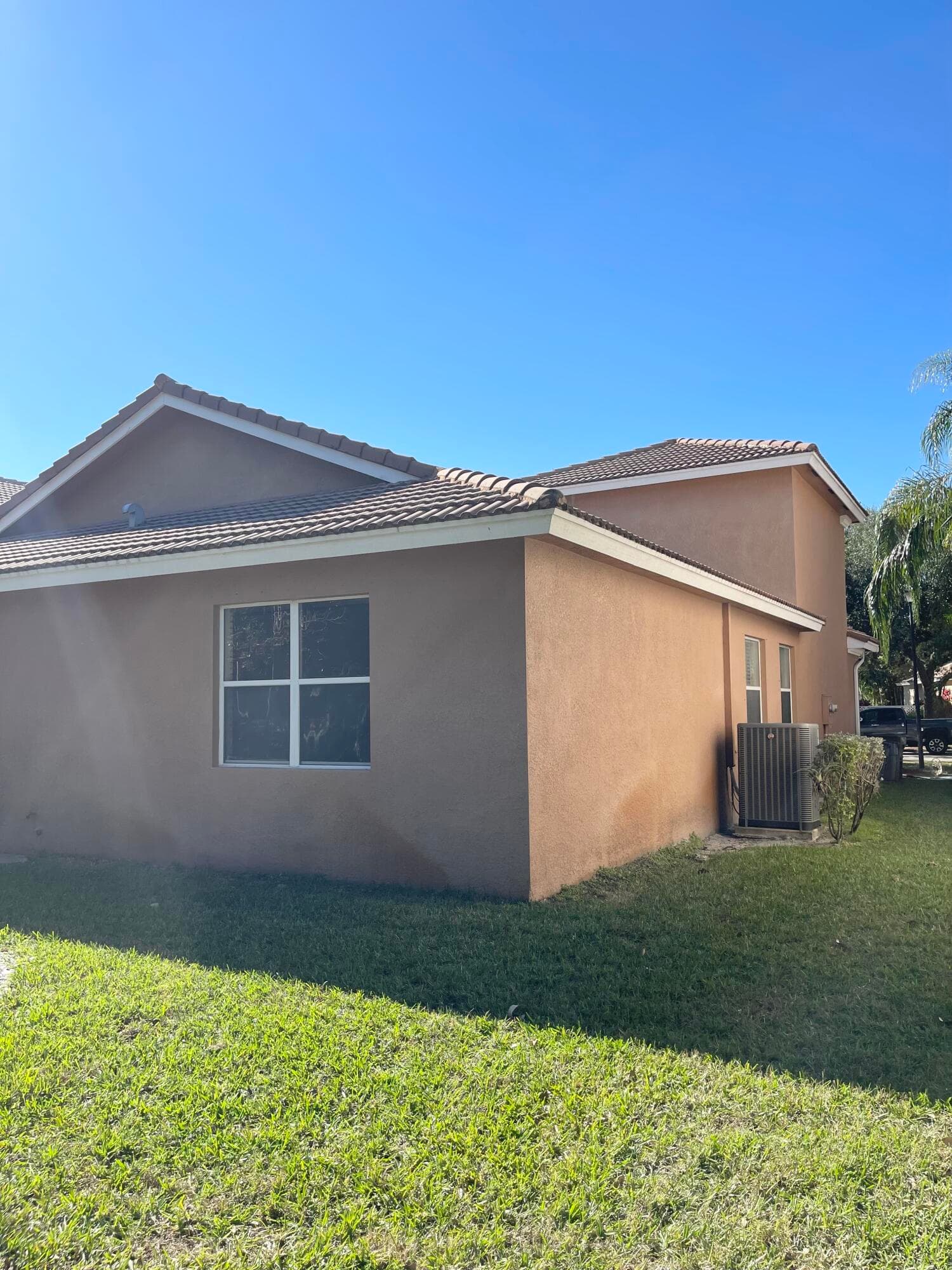 870 Gazetta Way, West Palm Beach, FL 33413 5
