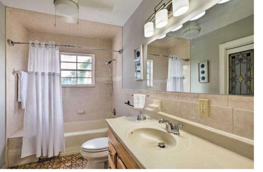 701 W Ocean Avenue, Boynton Beach, FL 33426 24