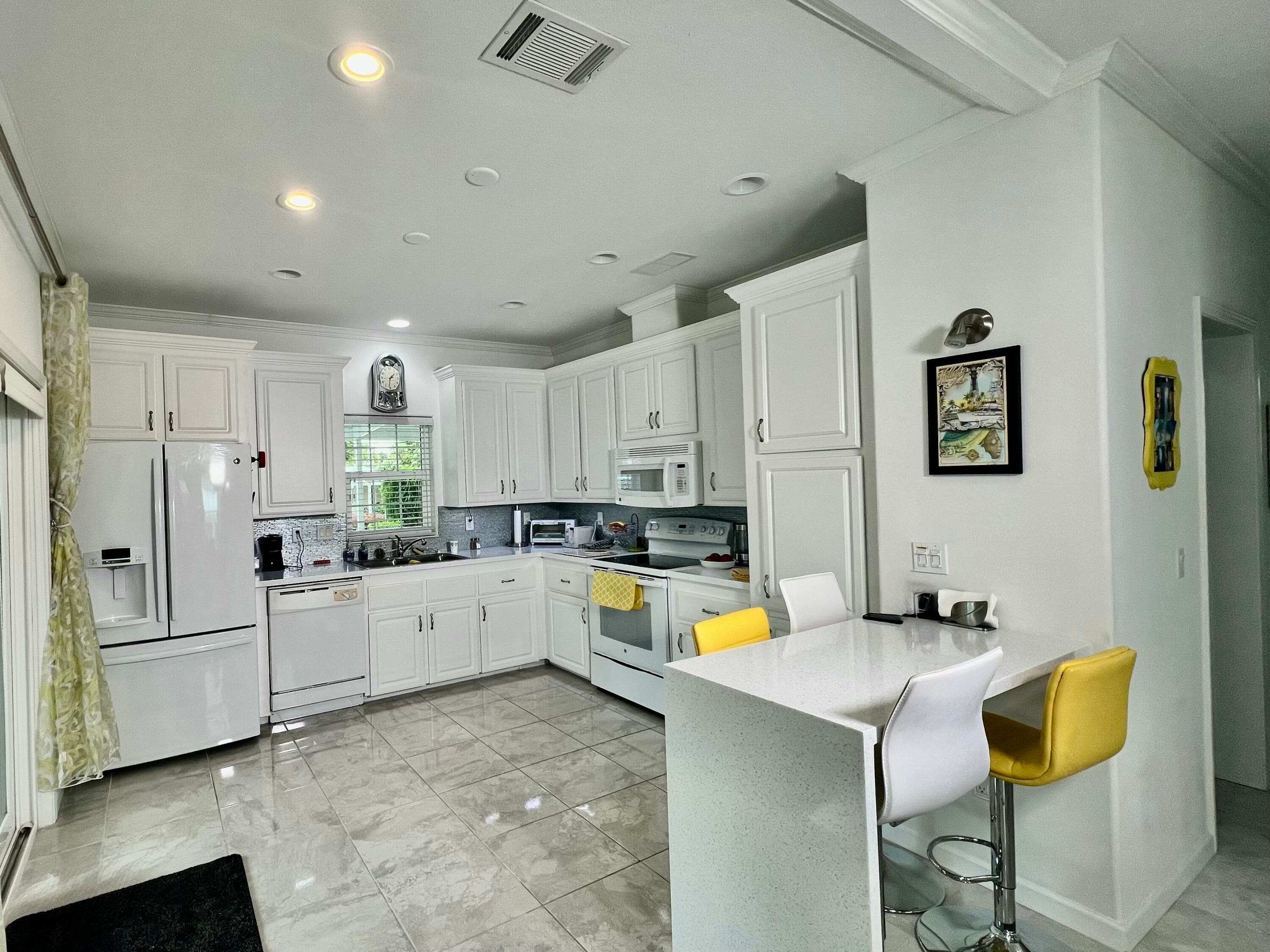 413 Hibiscus Drive, Deerfield Beach, FL 33442 14