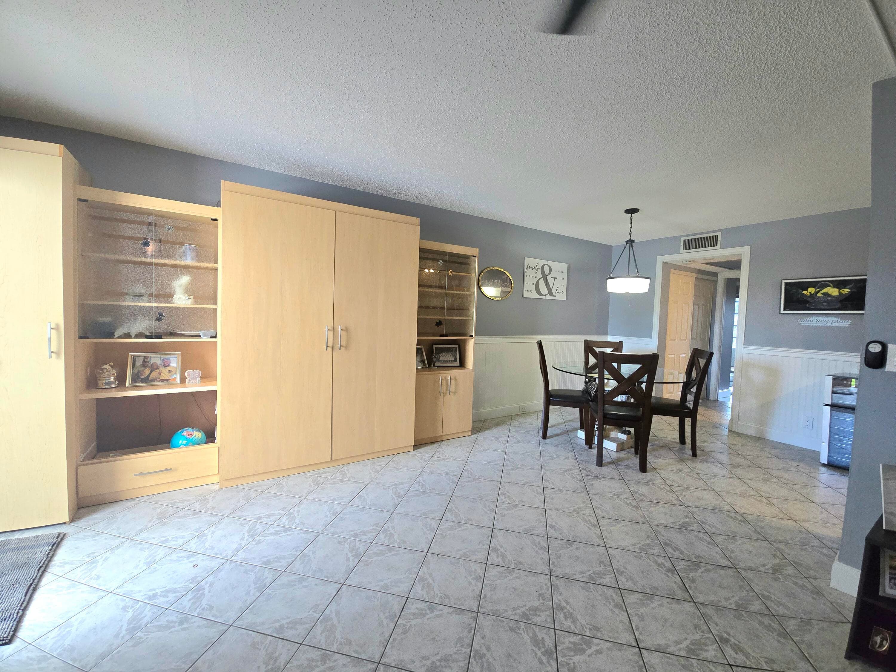 2010 Westbury F 2010, Deerfield Beach, FL 33442 4