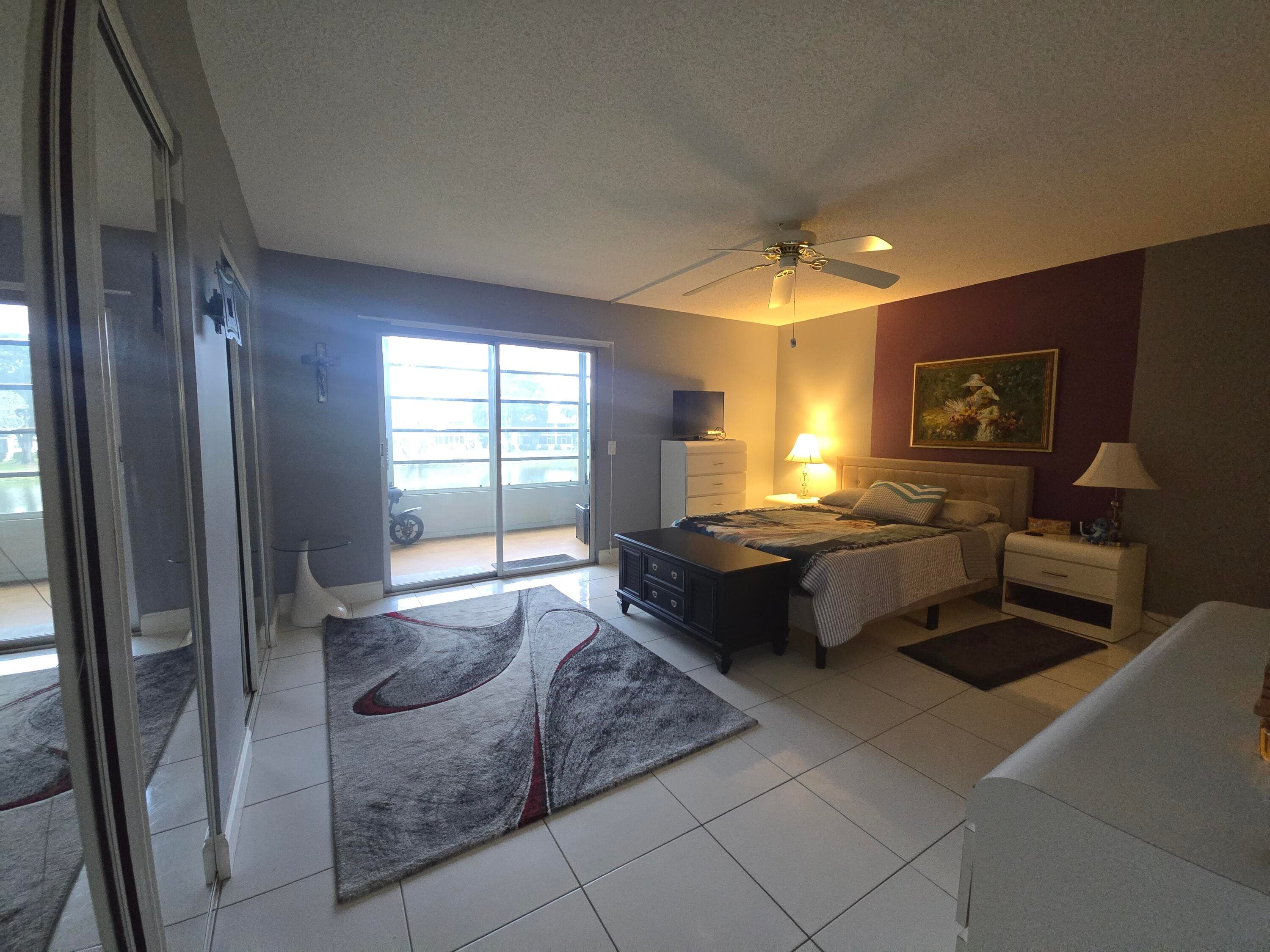 2010 Westbury F 2010, Deerfield Beach, FL 33442 11