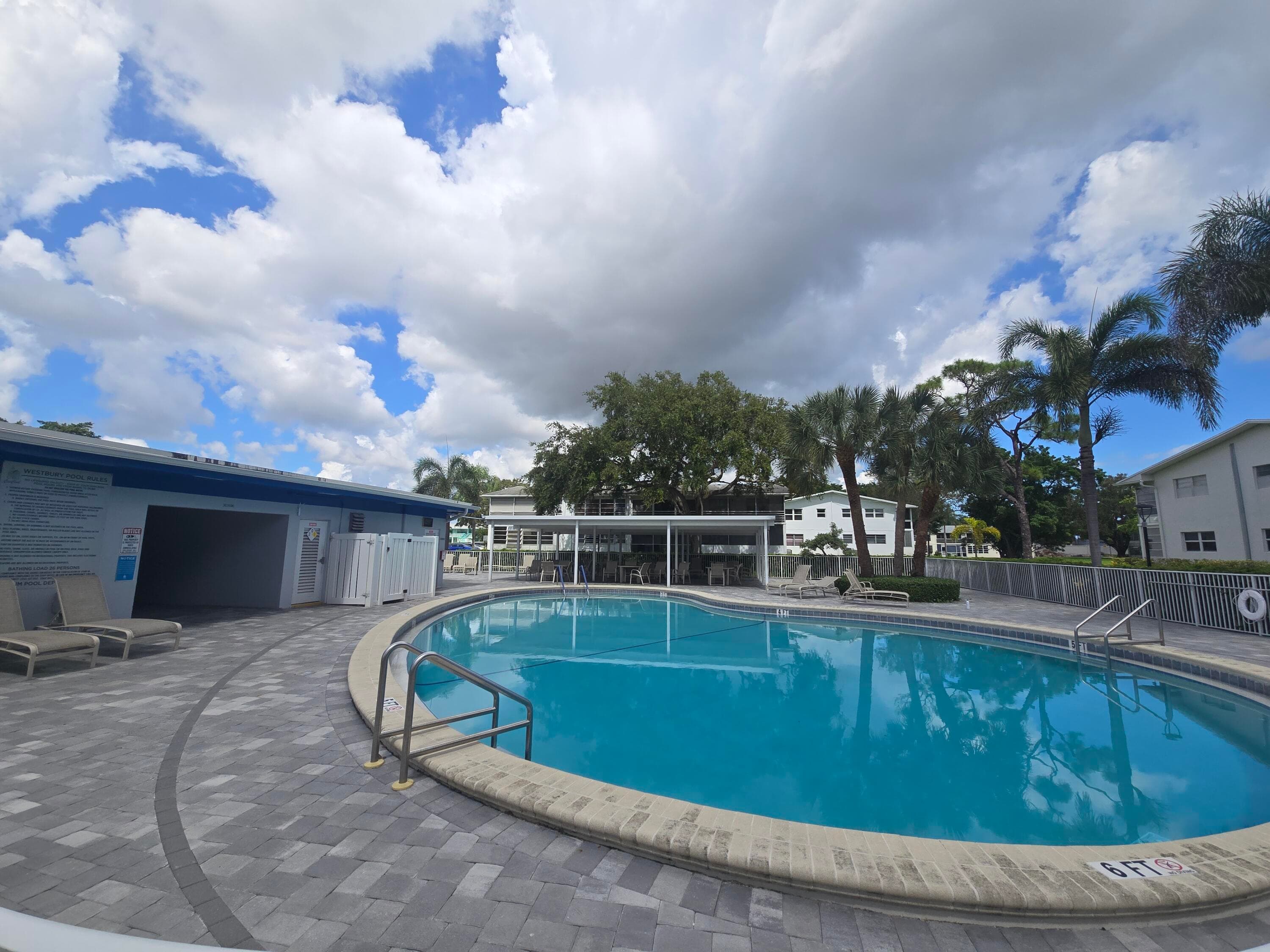 2010 Westbury F 2010, Deerfield Beach, FL 33442 27
