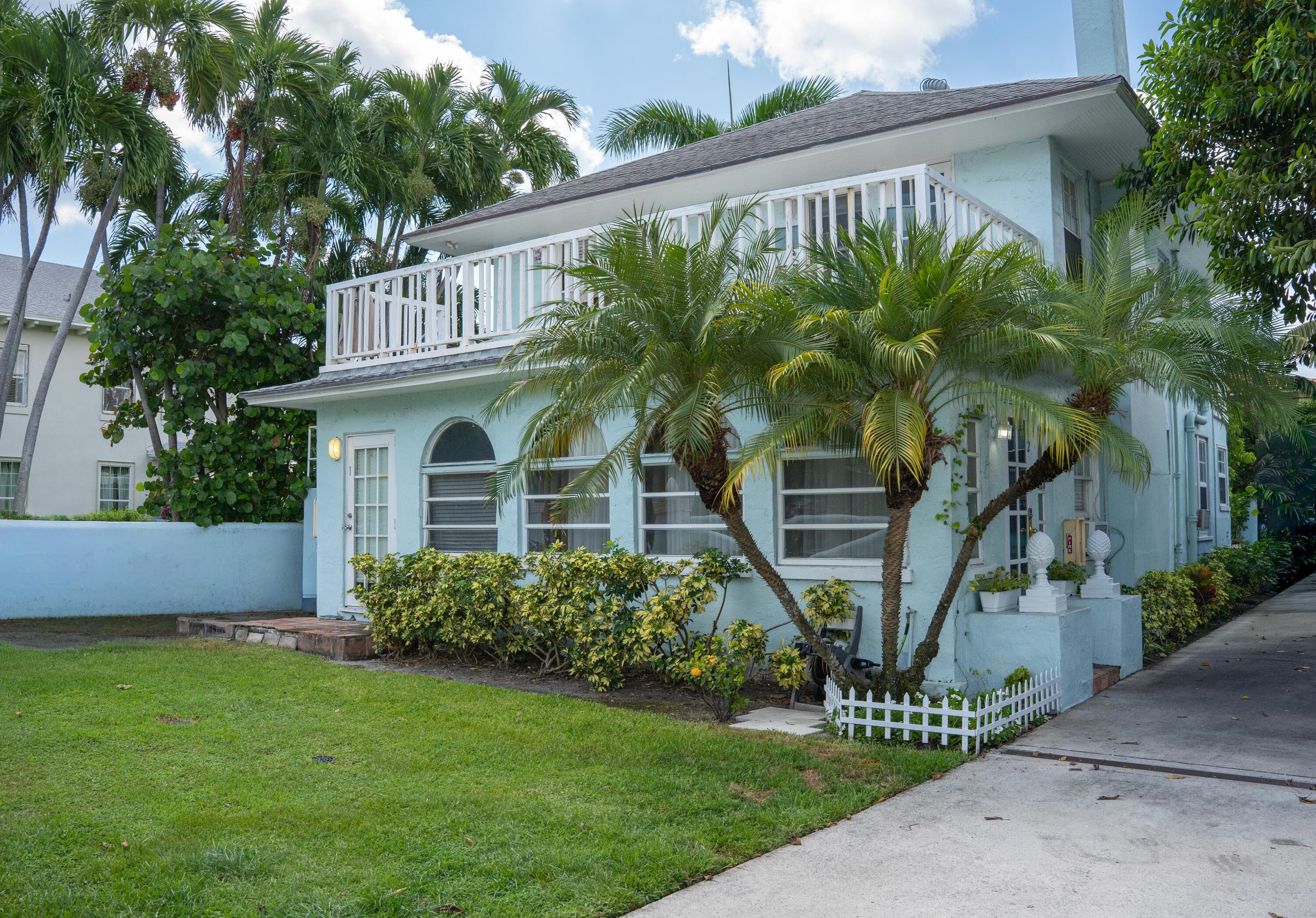264 Seminole Avenue, Palm Beach, FL 33480 2