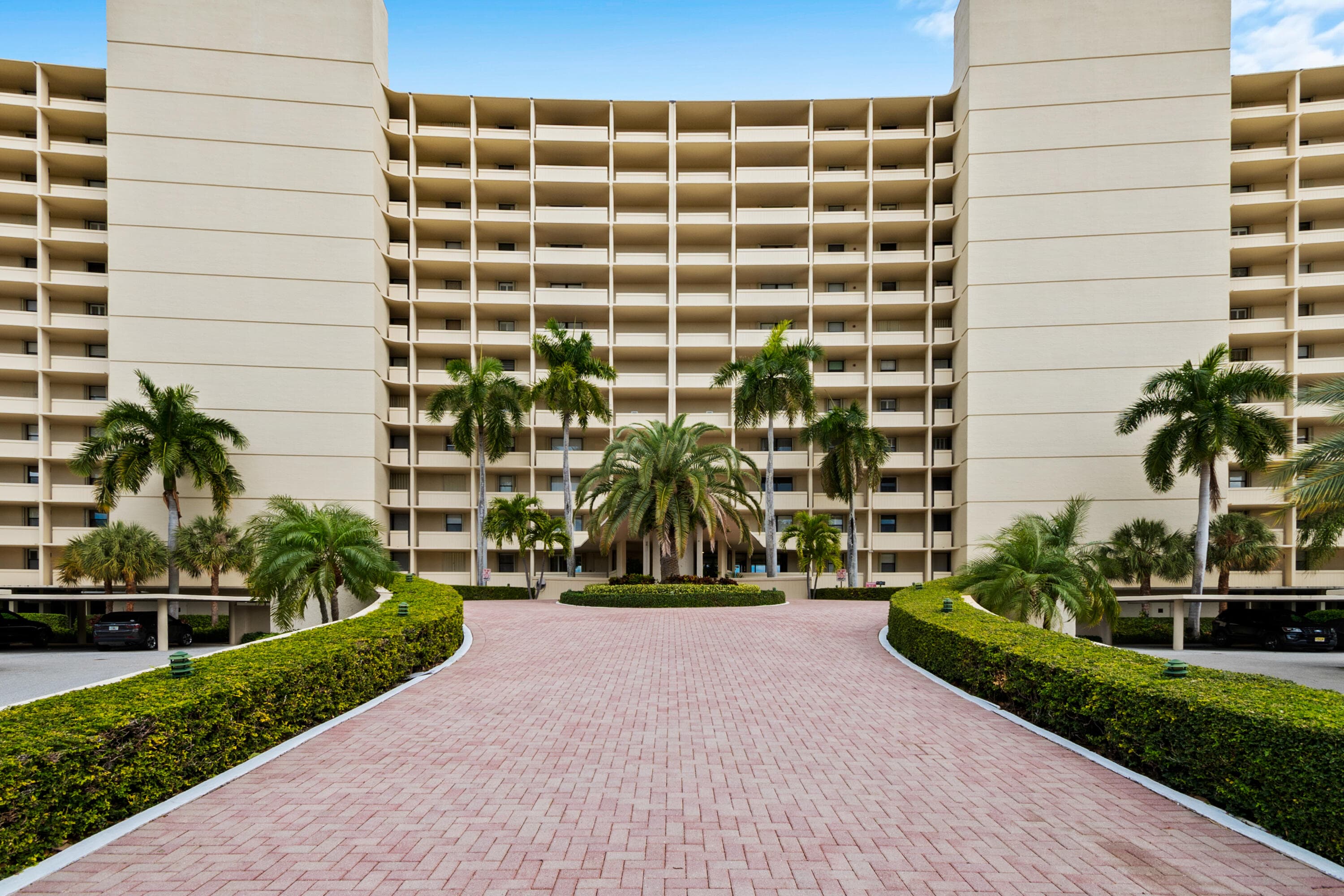 134 Lakeshore Drive 814, North Palm Beach, FL 33408 3