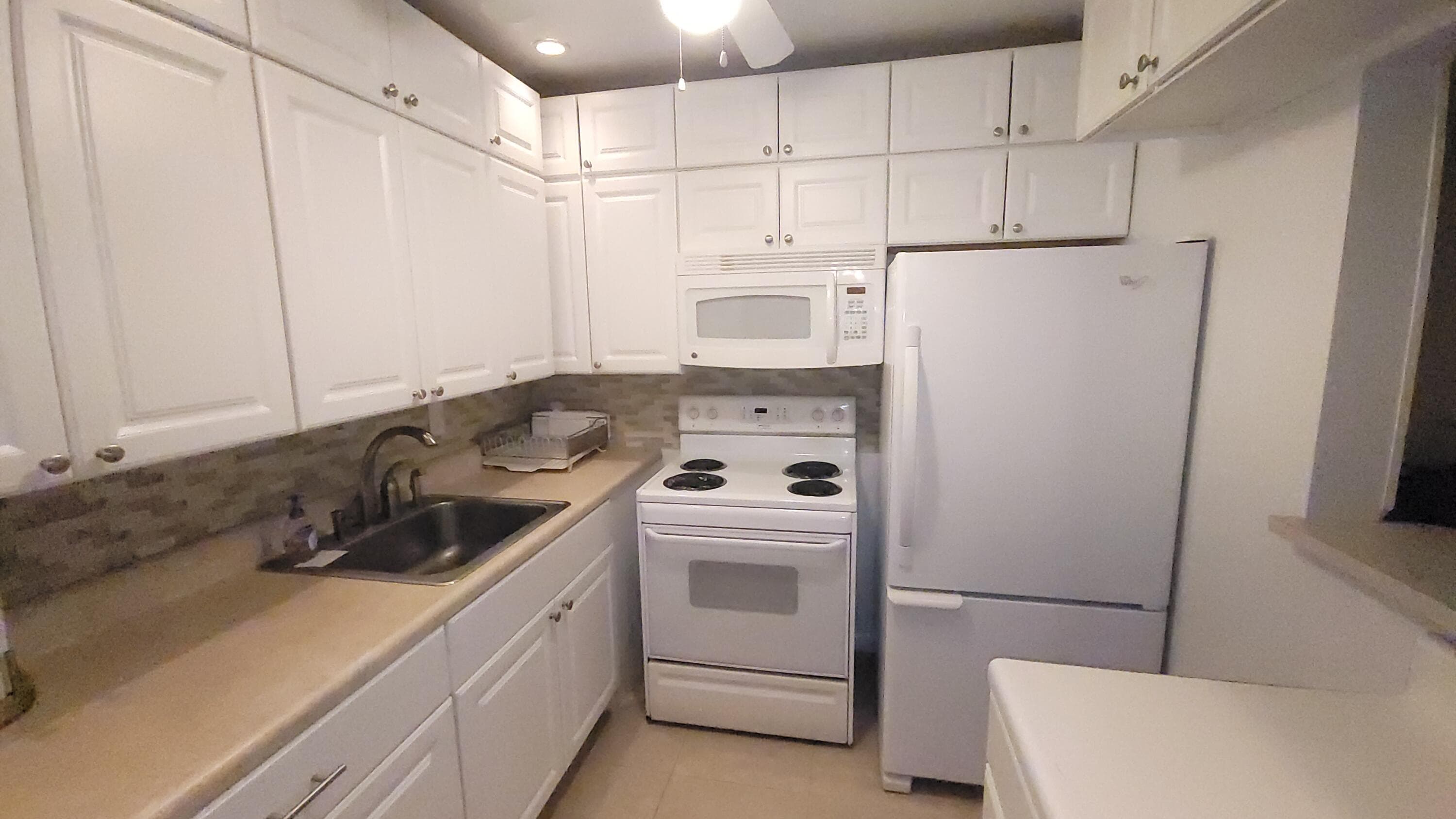 201 Coventry I, West Palm Beach, FL 33417 5